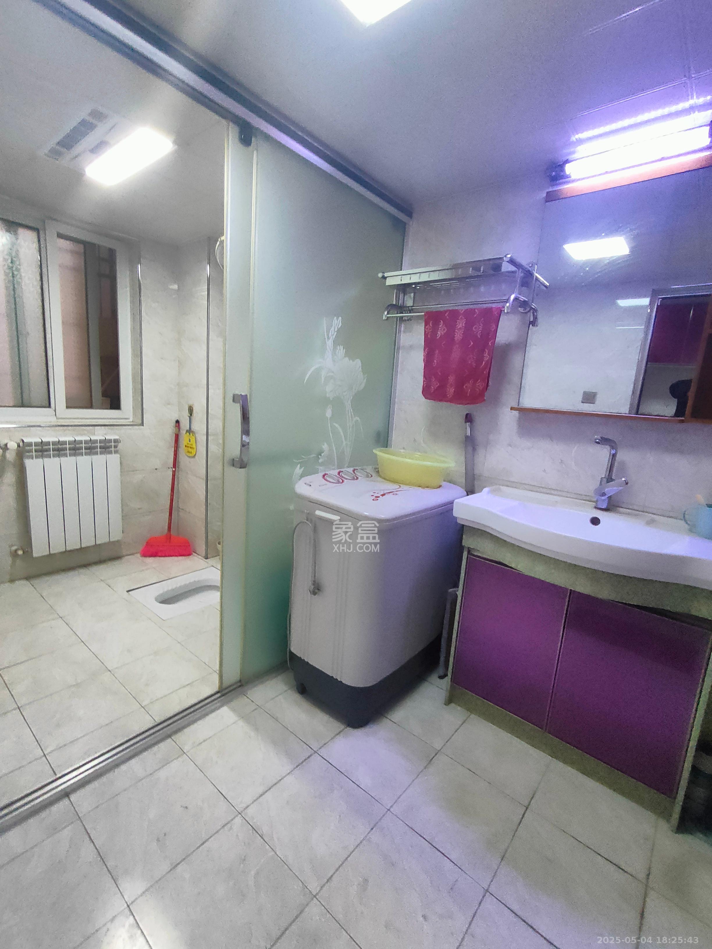 和沁园 4室2厅2卫 2600.0元/月 和沁园 4室2厅2卫 2600.0元/月室内图