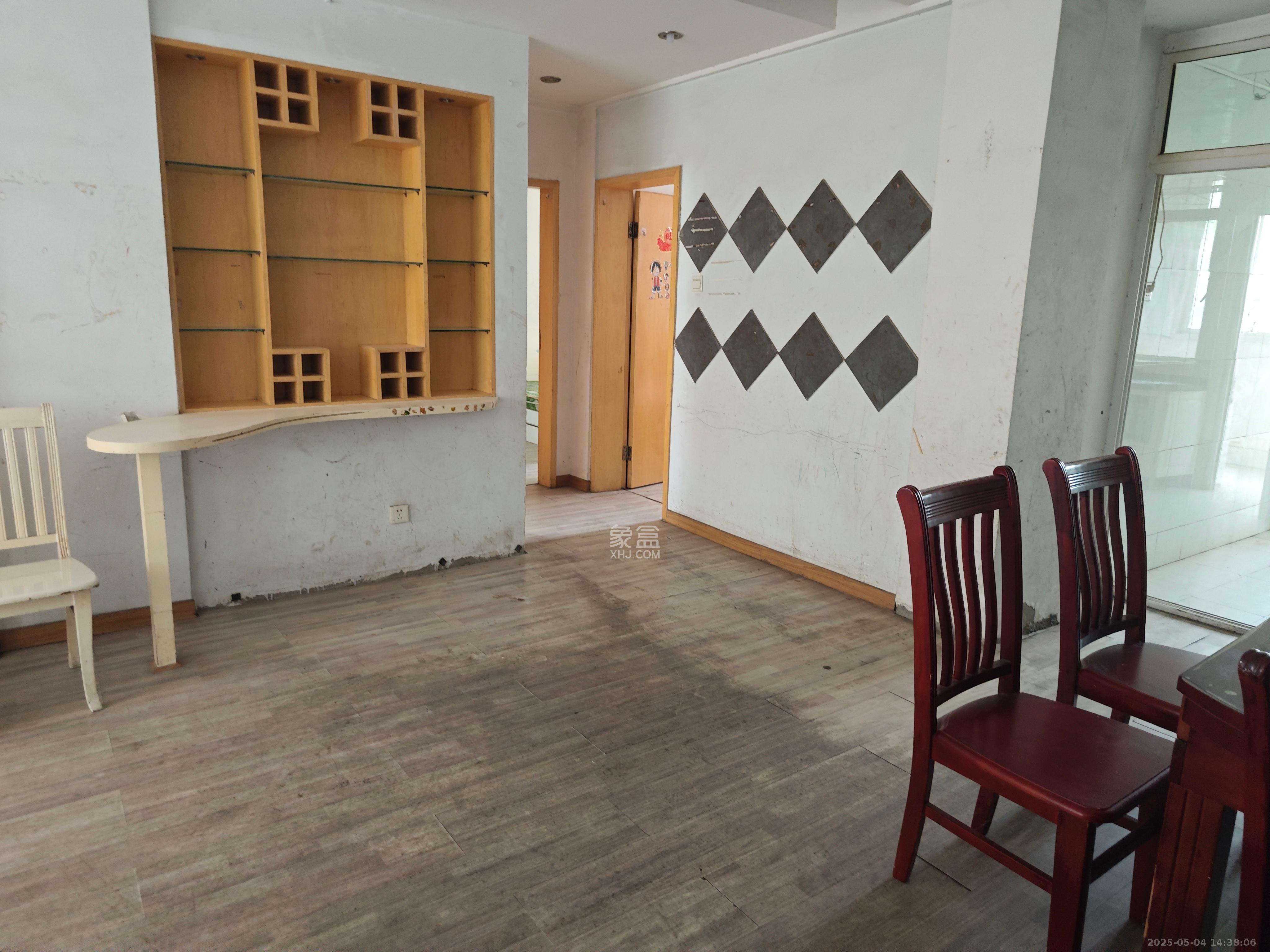 麓谷雅园 3室0厅0卫 2200.0元/月 麓谷雅园 3室0厅0卫 2200.0元/月室内图