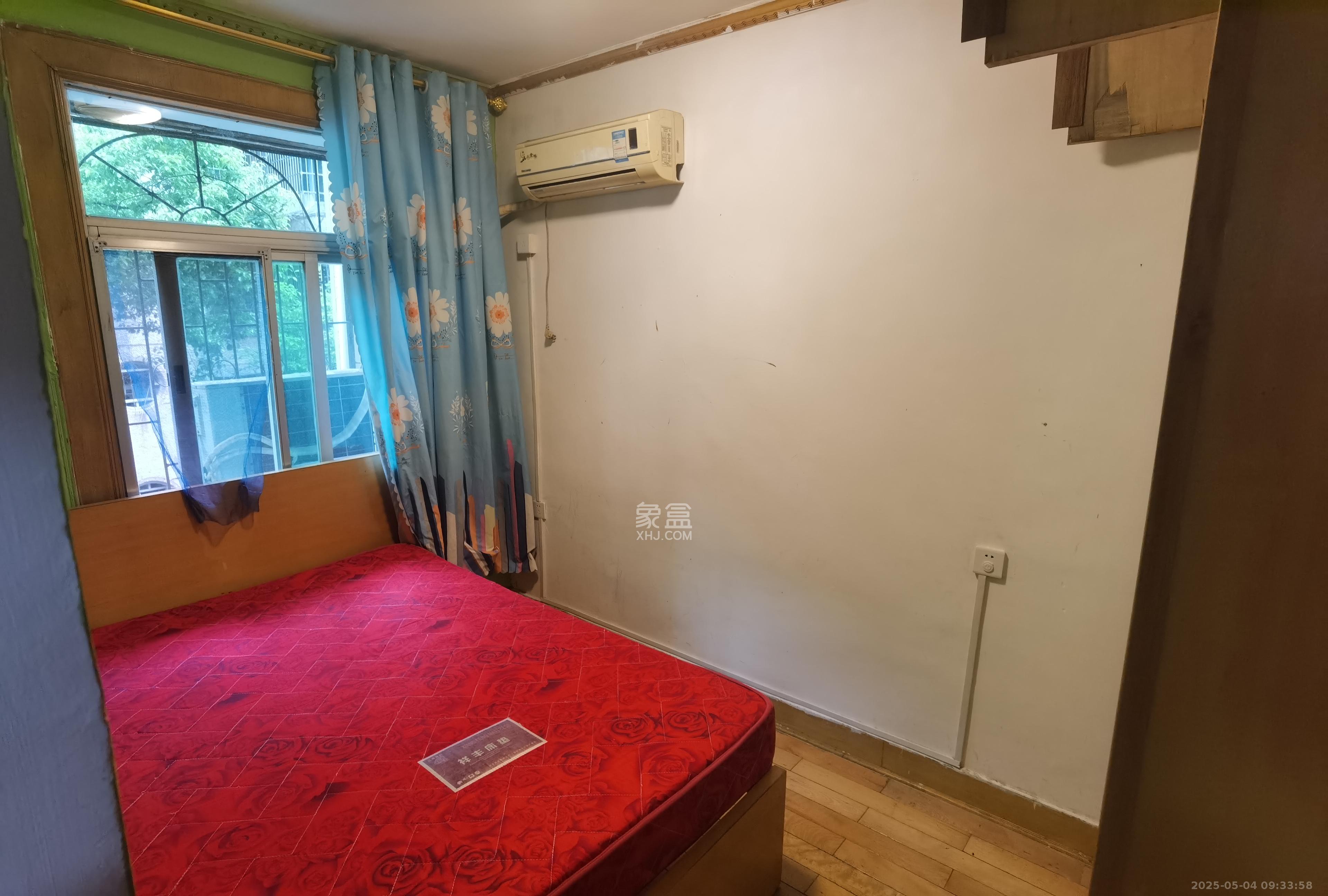 茶园坡社区(原王家冲社区) 2室1厅1卫 1300.0元/月 茶园坡社区(原王家冲社区) 2室1厅1卫 1300.0元/月室内图