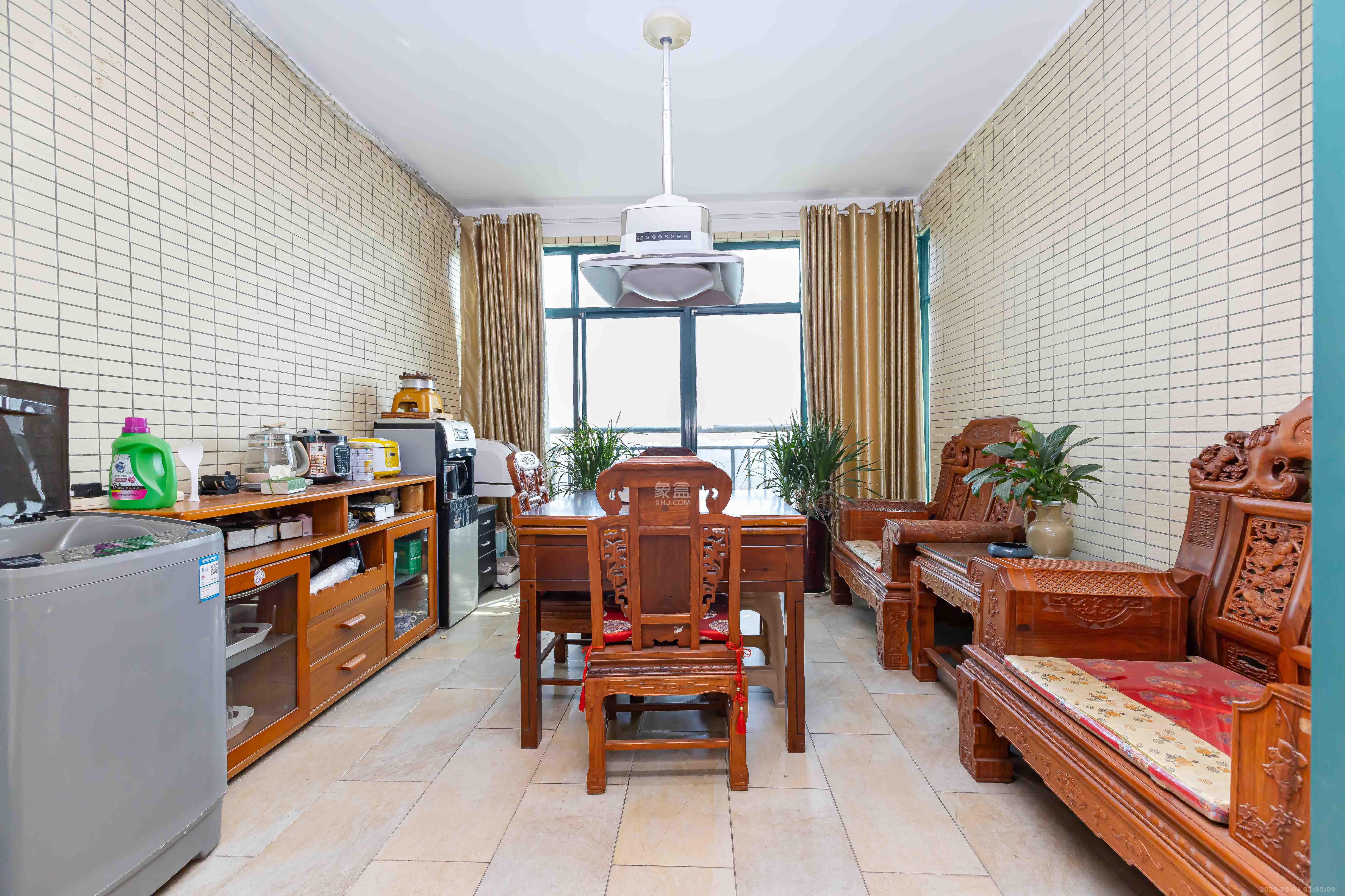 恒大名都 4室2厅4卫 188.88万 恒大名都 4室2厅4卫 188.88万卧室