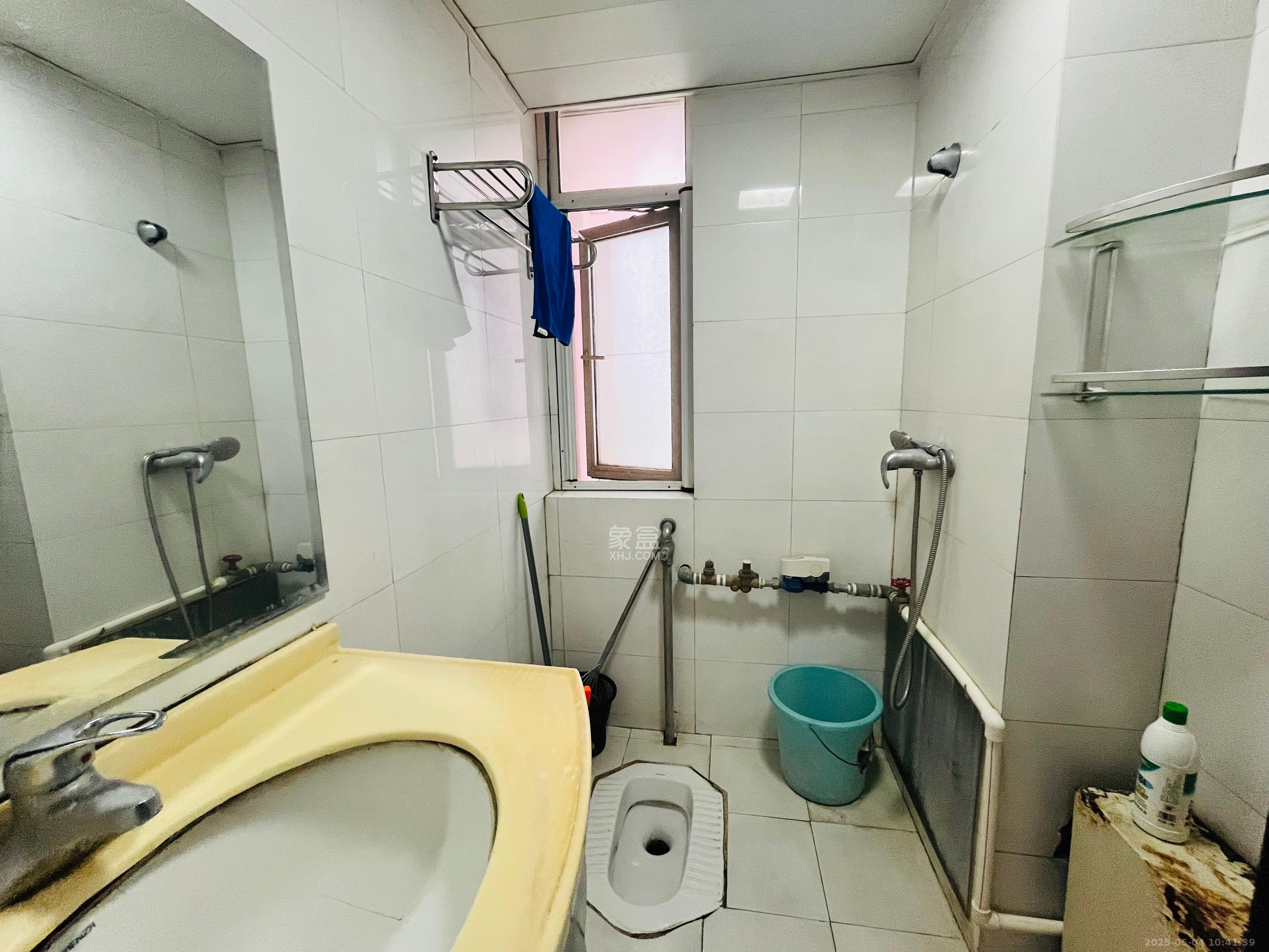 HC新城（建工集团单位房）  3室2厅2卫   2700.00元/月室内图
