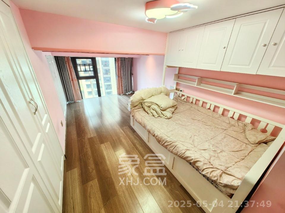 梦想新天地  3室2厅2卫   2700.00元/月室内图
