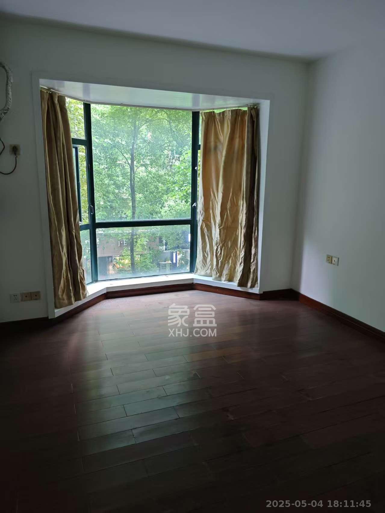 王府花园 3室2厅2卫 3200.0元/月 王府花园 3室2厅2卫 3200.0元/月室内图