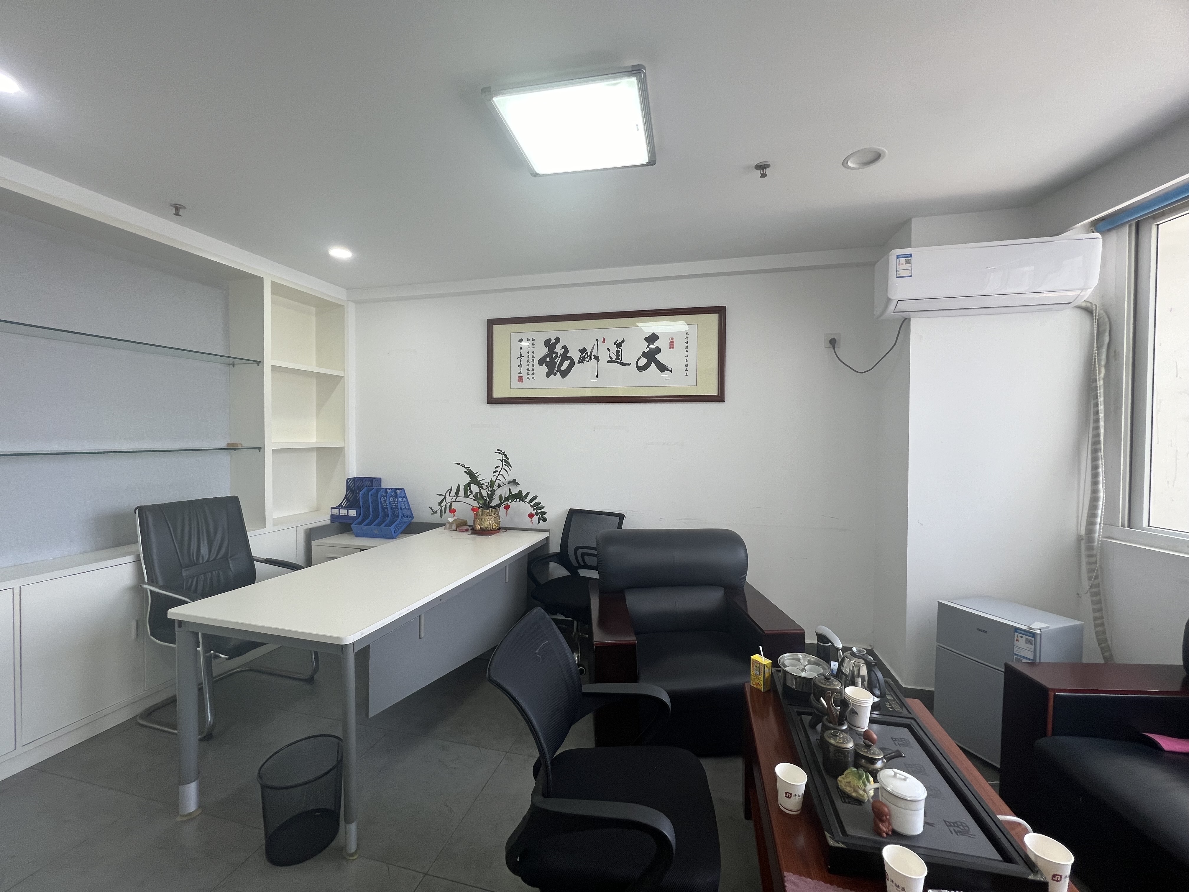 北京大厦 1室0厅0卫 8000.0元/月 北京大厦 1室0厅0卫 8000.0元/月室内图