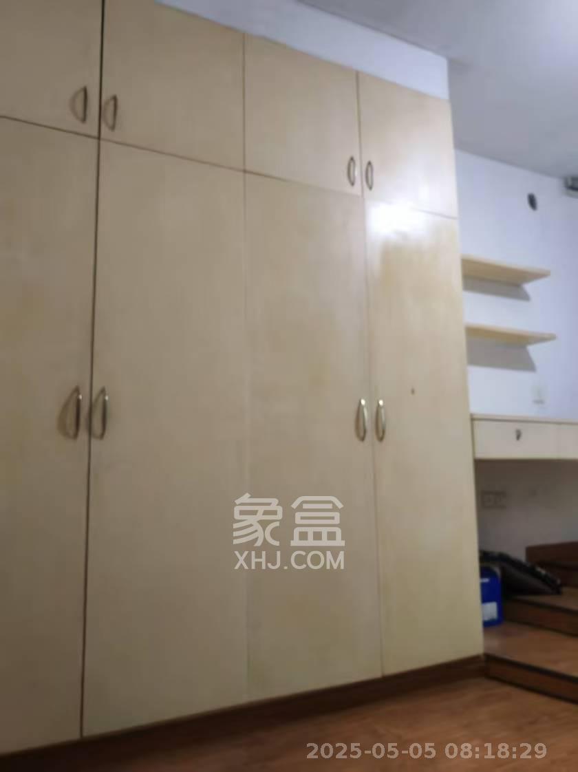 恩瑞麓山名园（龙王港小区）  3室2厅1卫   2500.00元/月室内图