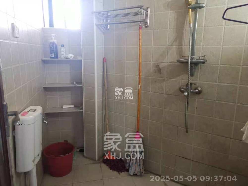 红旗新村  2室2厅1卫   750.00元/月室内图