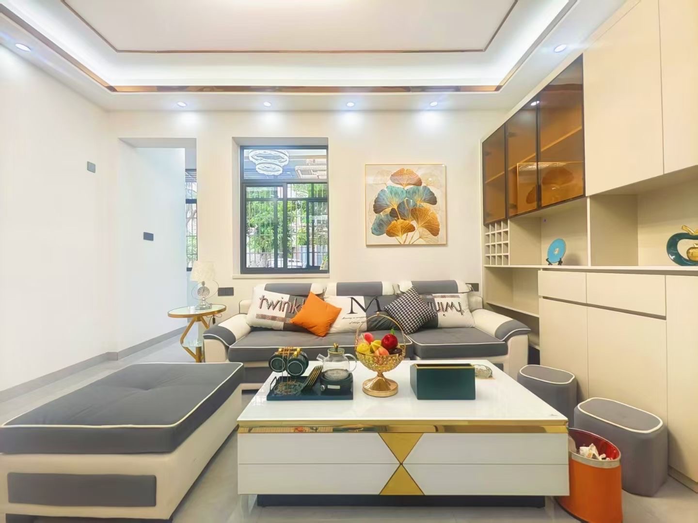 海南省农业学校  3室2厅1卫    99.8万 海南省农业学校  3室2厅1卫    99.8万客厅