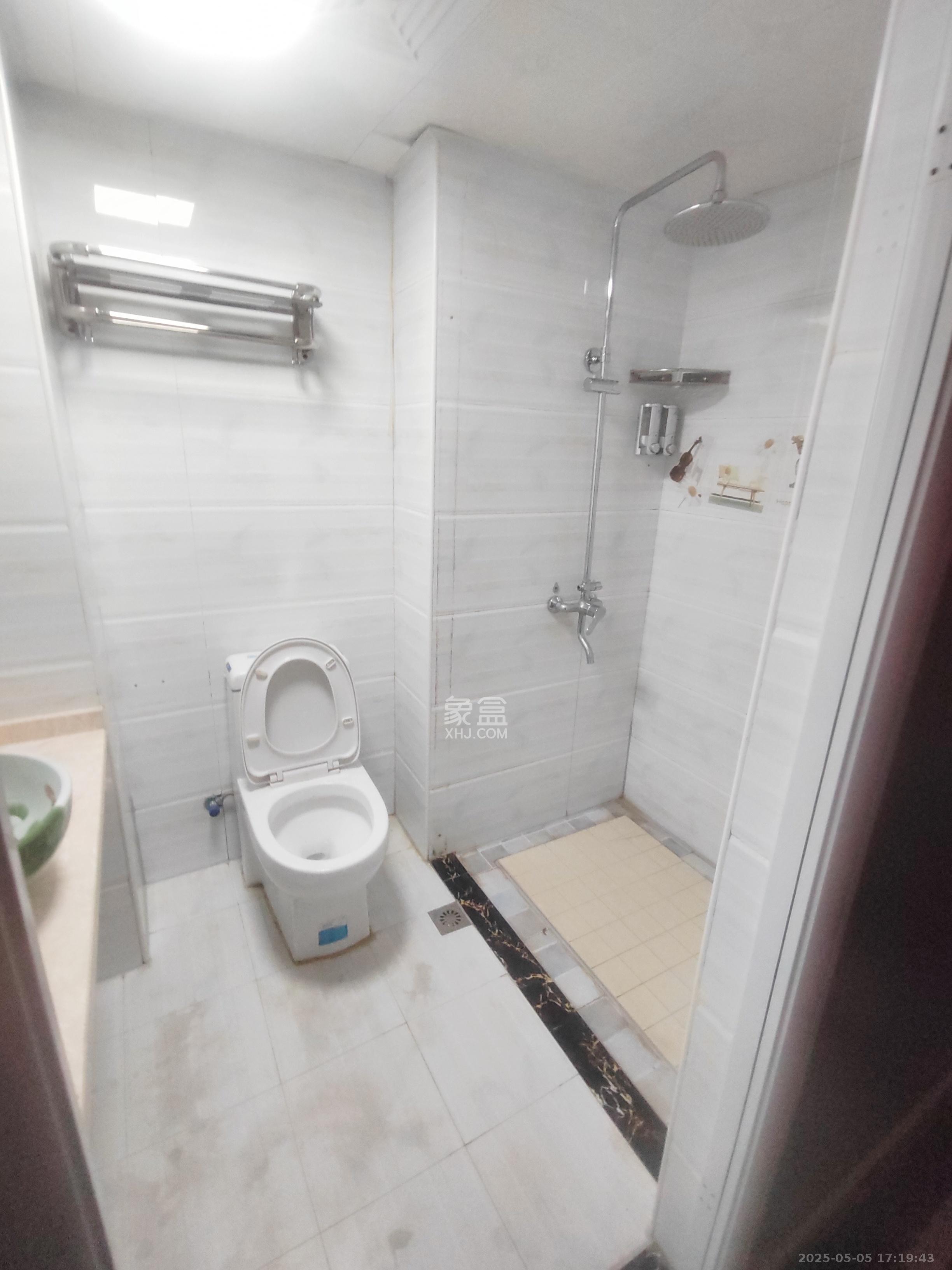 喜盈门范城 1室0厅0卫 17500.0元/月 喜盈门范城 1室0厅0卫 17500.0元/月室内图