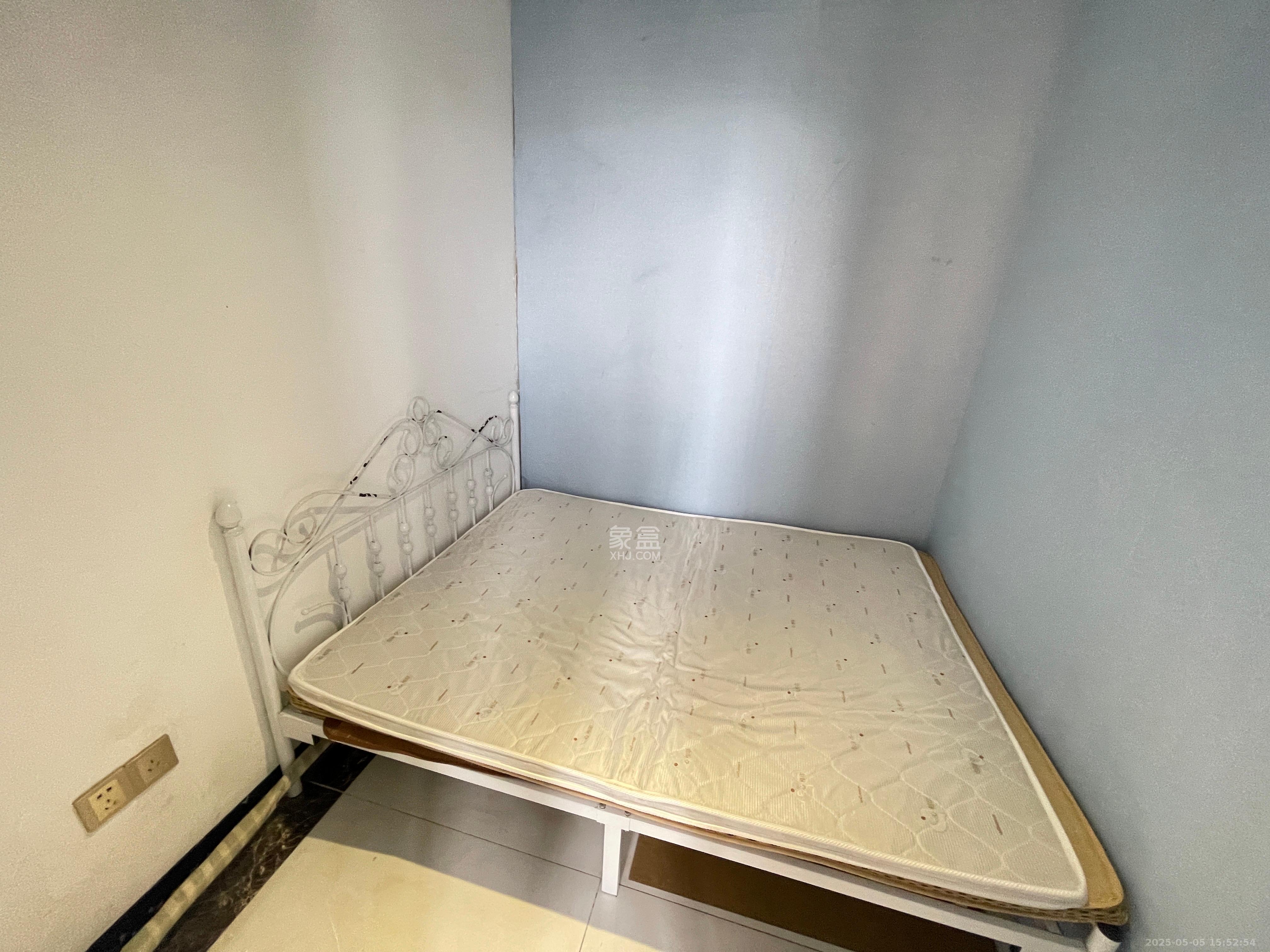 剑桥名门  2室1厅1卫   1800.00元/月室内图