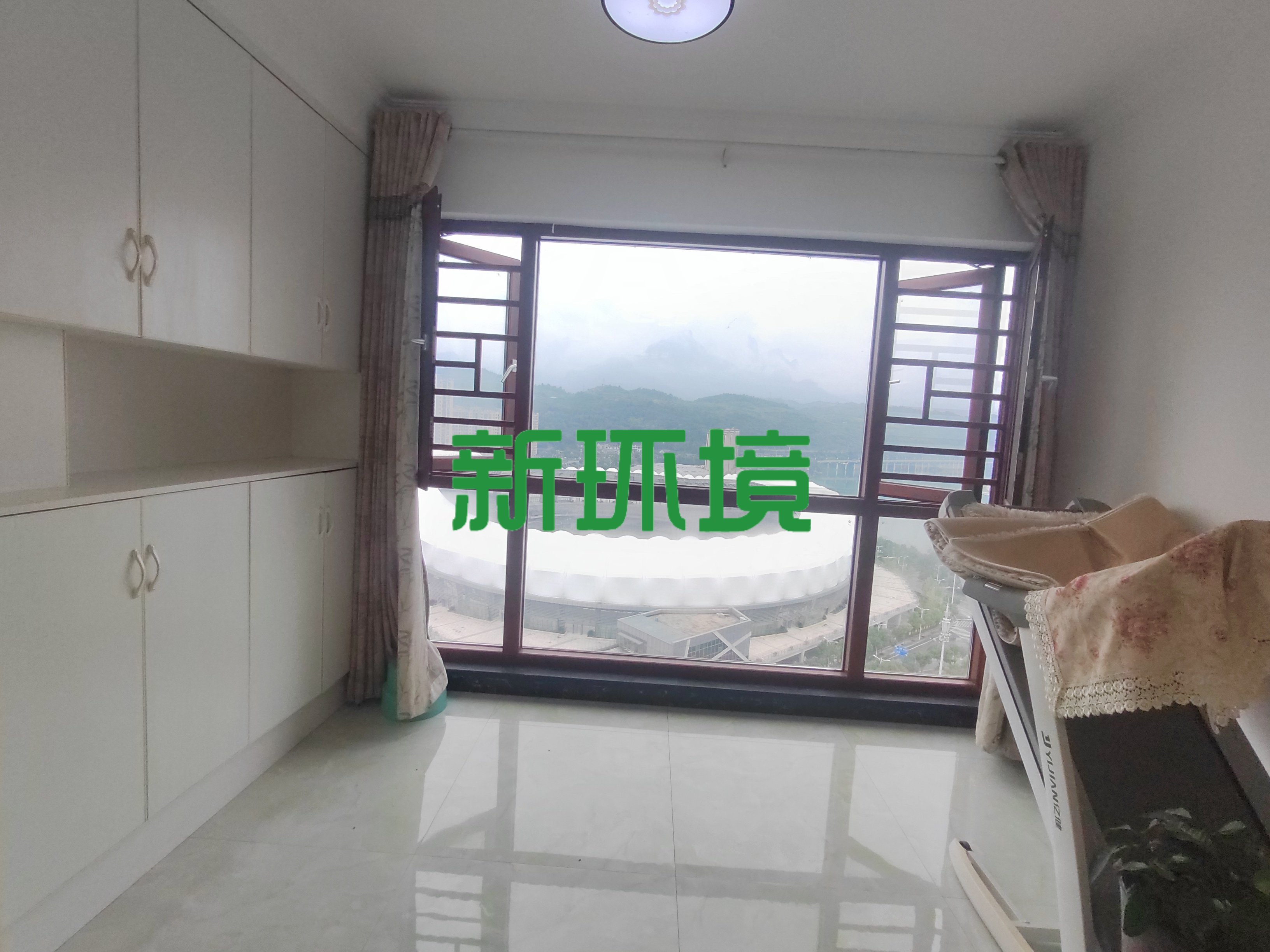 东岳新外滩  2室2厅1卫   1800.00元/月室内图