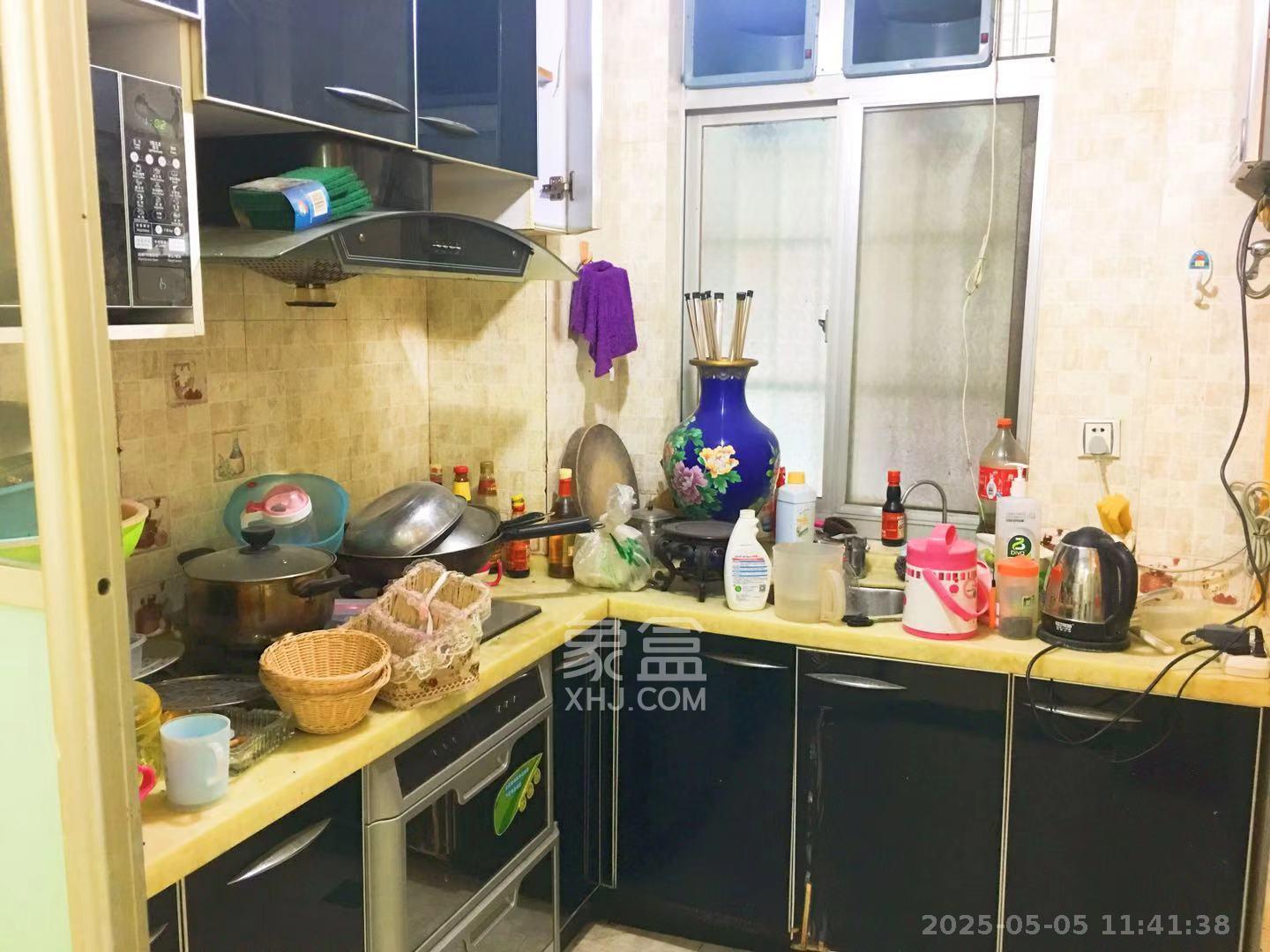 东方新世界 2室2厅1卫 2000.0元/月 东方新世界 2室2厅1卫 2000.0元/月室内图