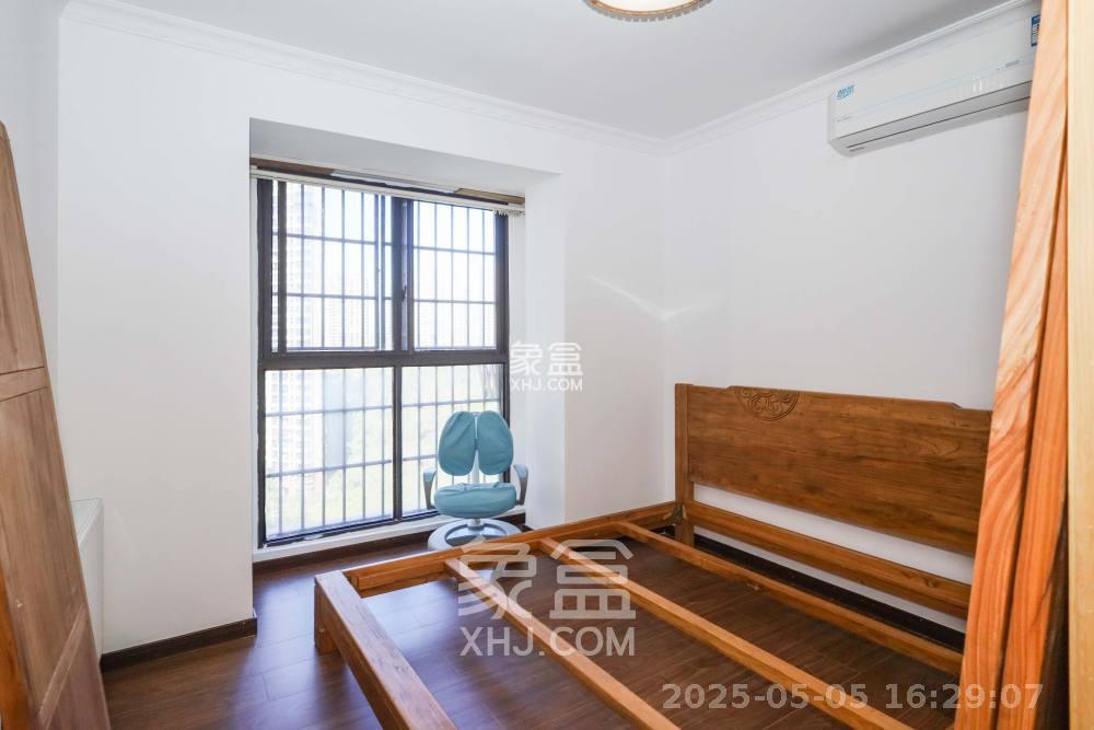 保利麓谷林语F区  3室2厅1卫   2680.00元/月室内图