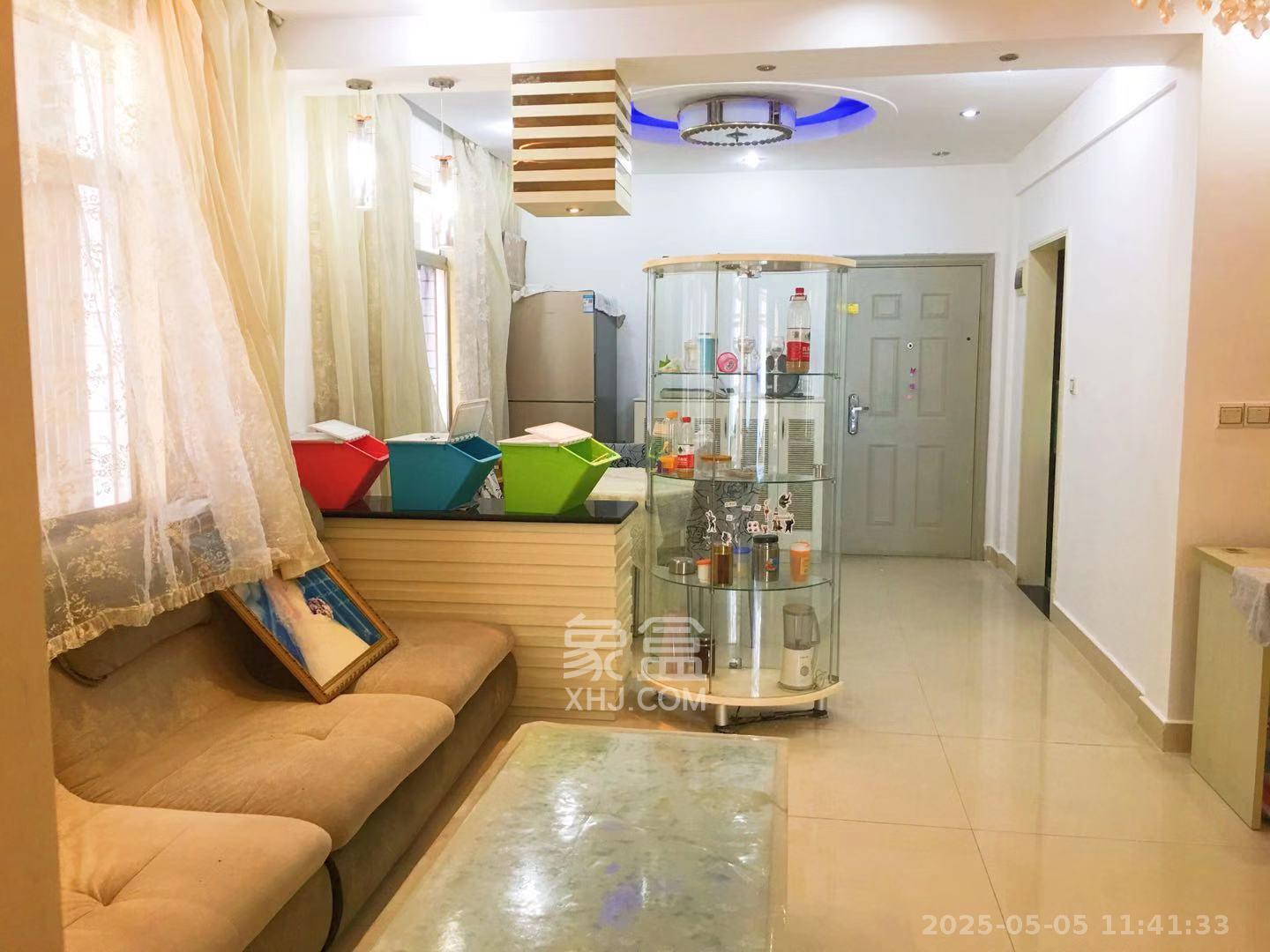 东方新世界 2室2厅1卫 2000.0元/月 东方新世界 2室2厅1卫 2000.0元/月室内图