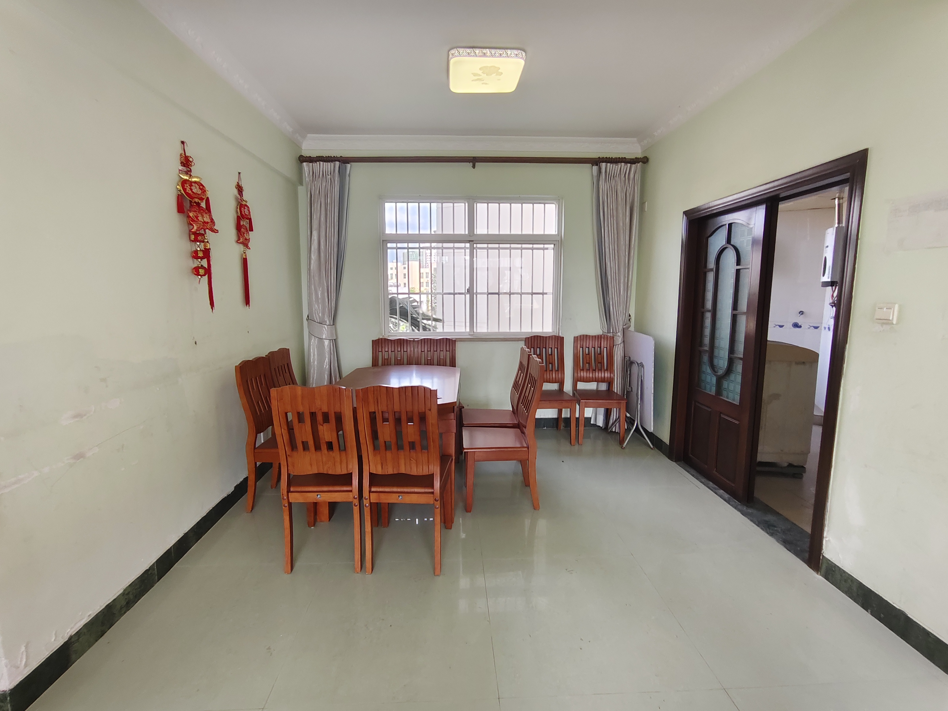 四季华庭1期 4室2厅2卫 3200.0元/月 四季华庭1期 4室2厅2卫 3200.0元/月室内图