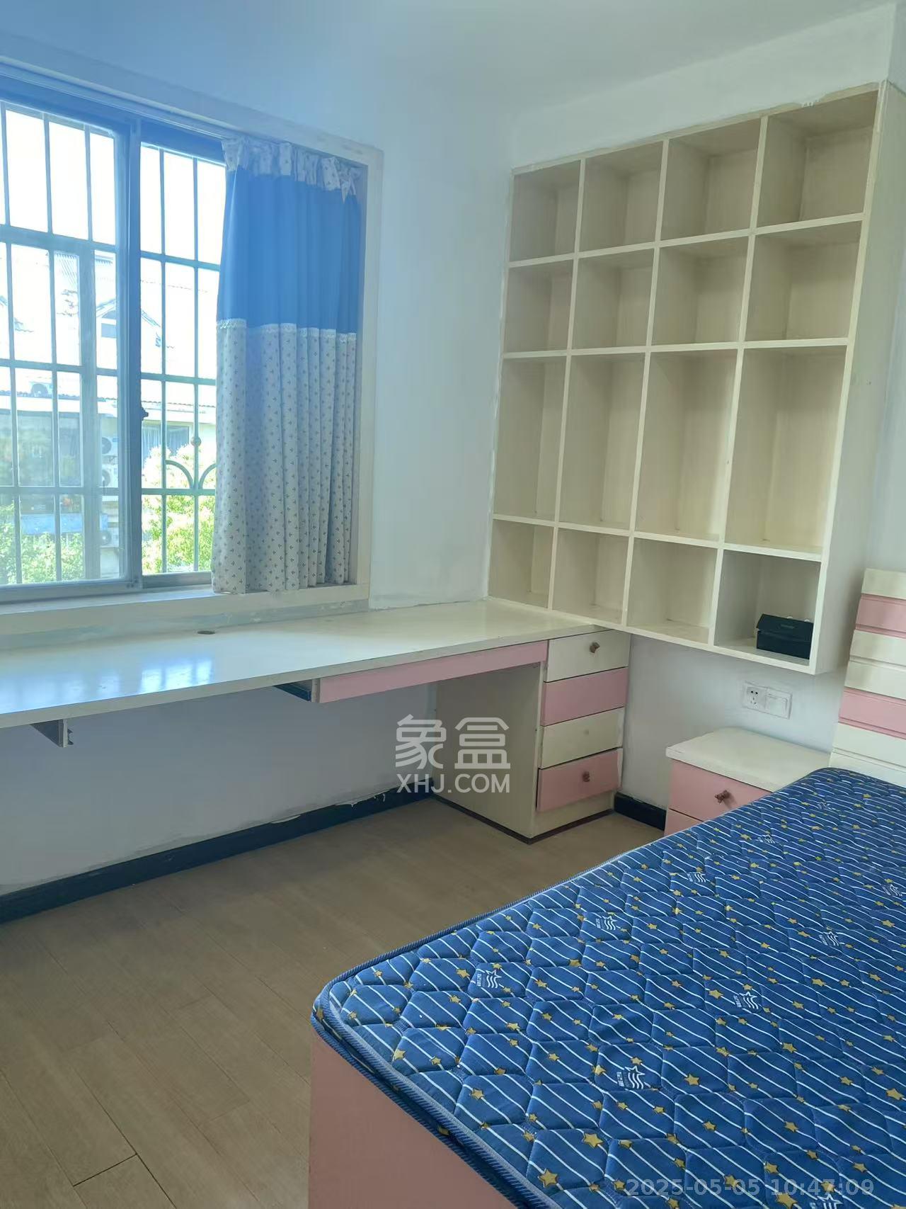 景香苑  4室2厅2卫   2400.00元/月室内图