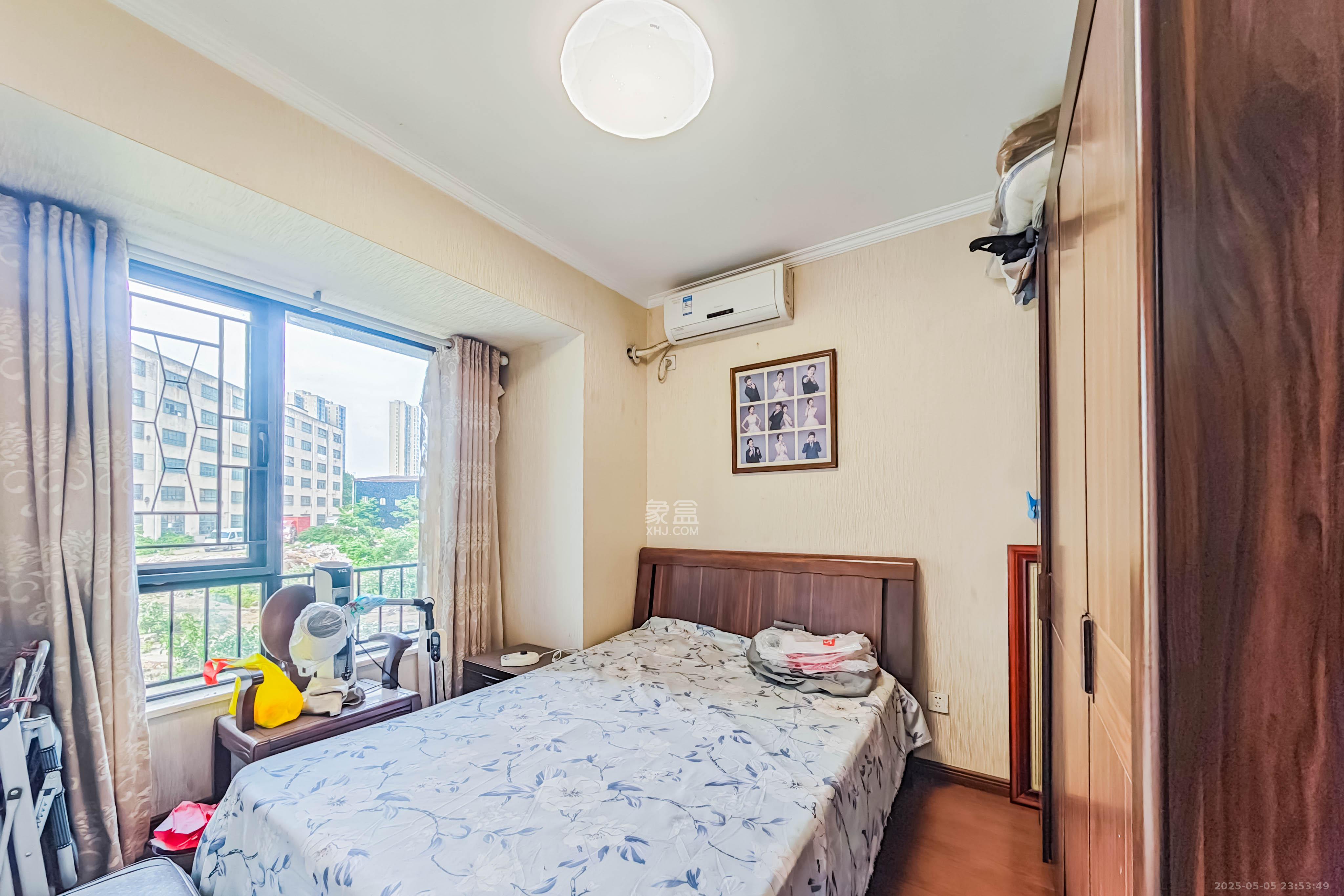 万科金域华府三四期 4室2厅2卫 126.0万 万科金域华府三四期 4室2厅2卫 126.0万卧室