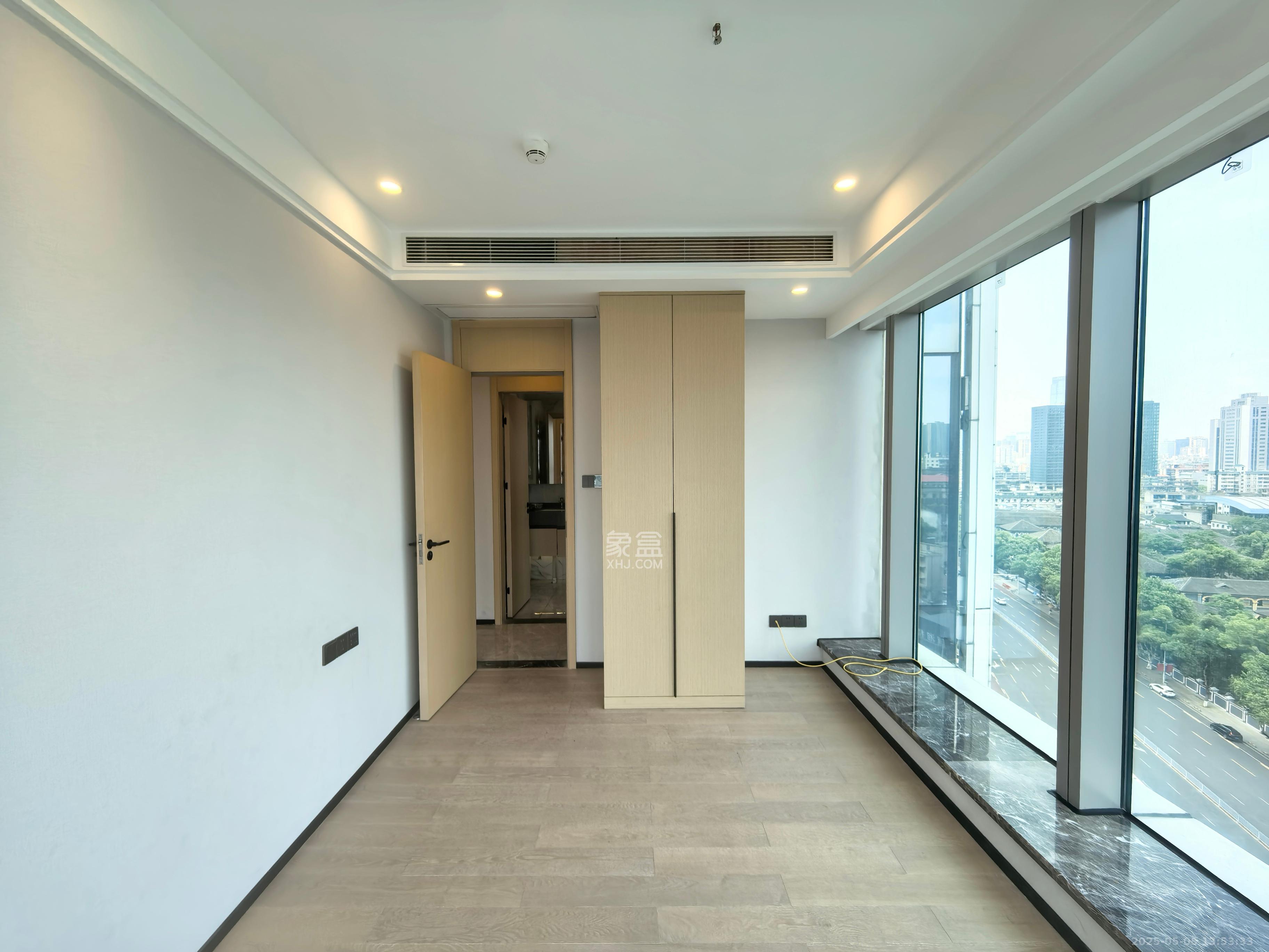 汇景发展环球中心  2室1厅1卫   5000.00元/月室内图