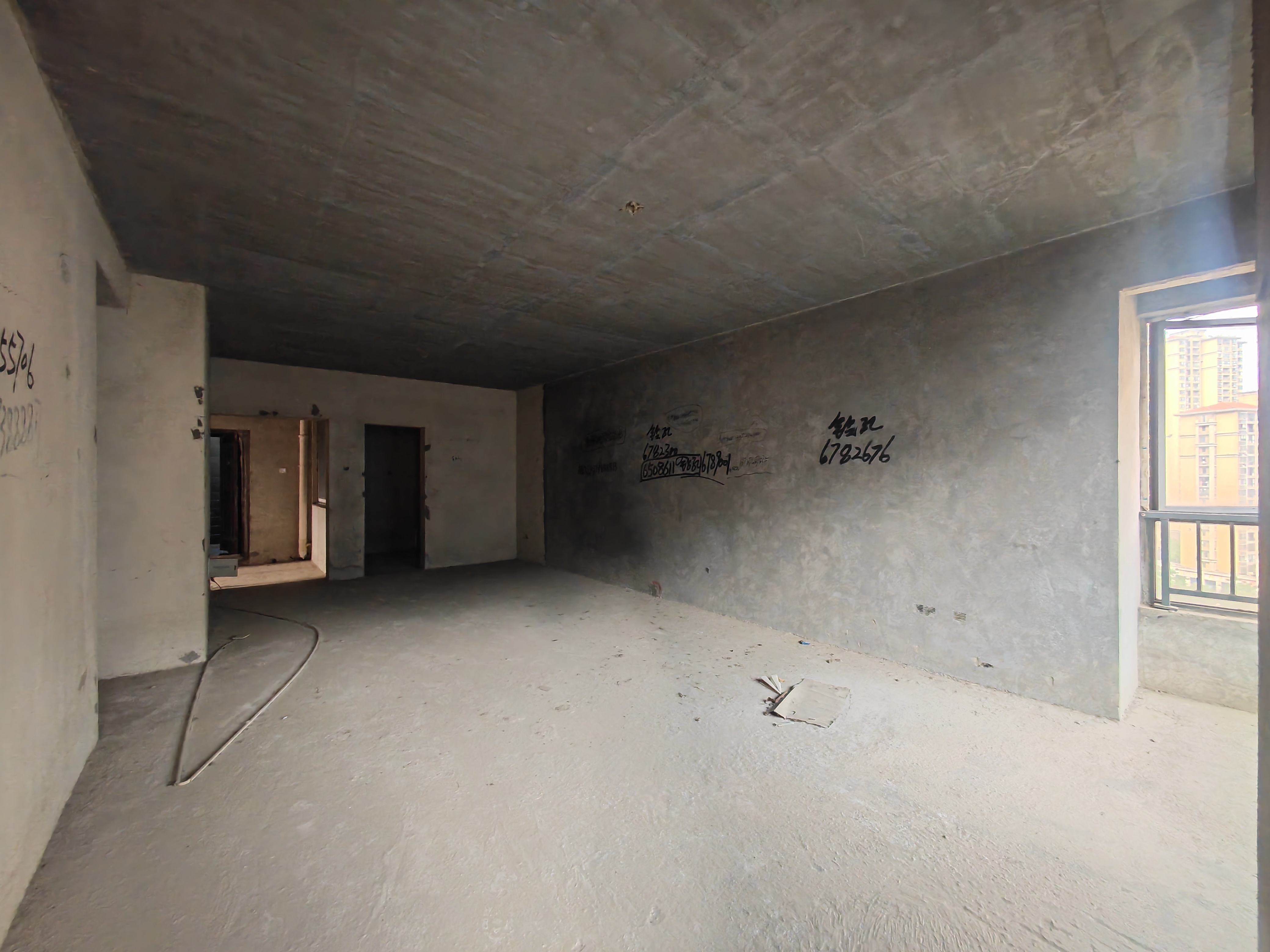 金益紫檀 3室2厅2卫 72.0万 金益紫檀 3室2厅2卫 72.0万客厅