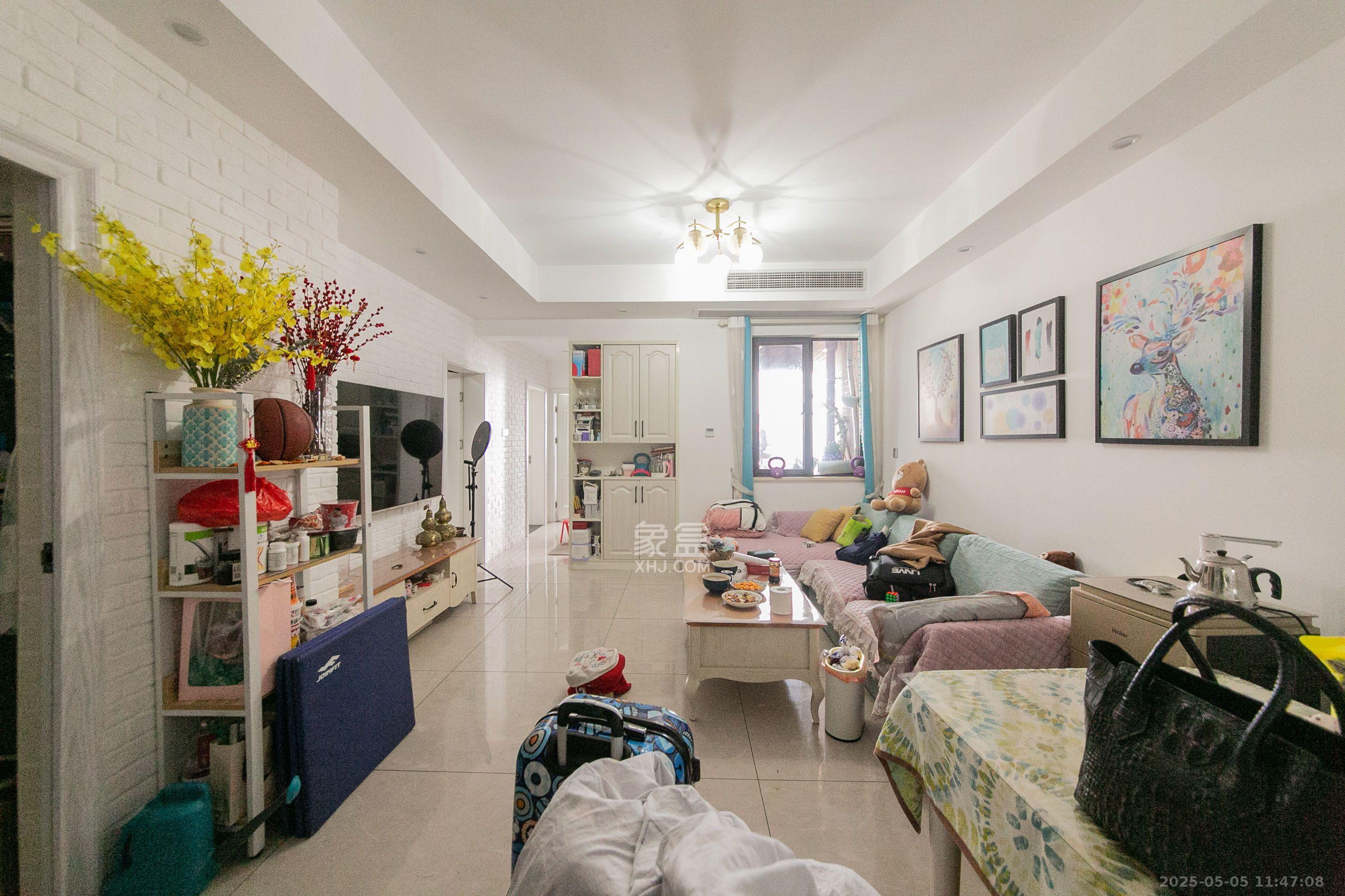 绿地海外滩一期 3室2厅1卫 2000.0元/月 绿地海外滩一期 3室2厅1卫 2000.0元/月室内图