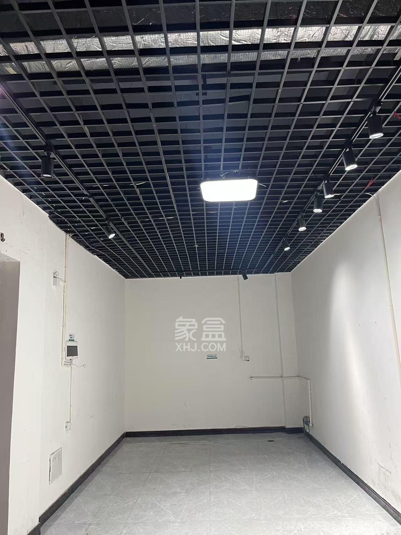 国泰九龙湾   40.0㎡      2200.0元/月