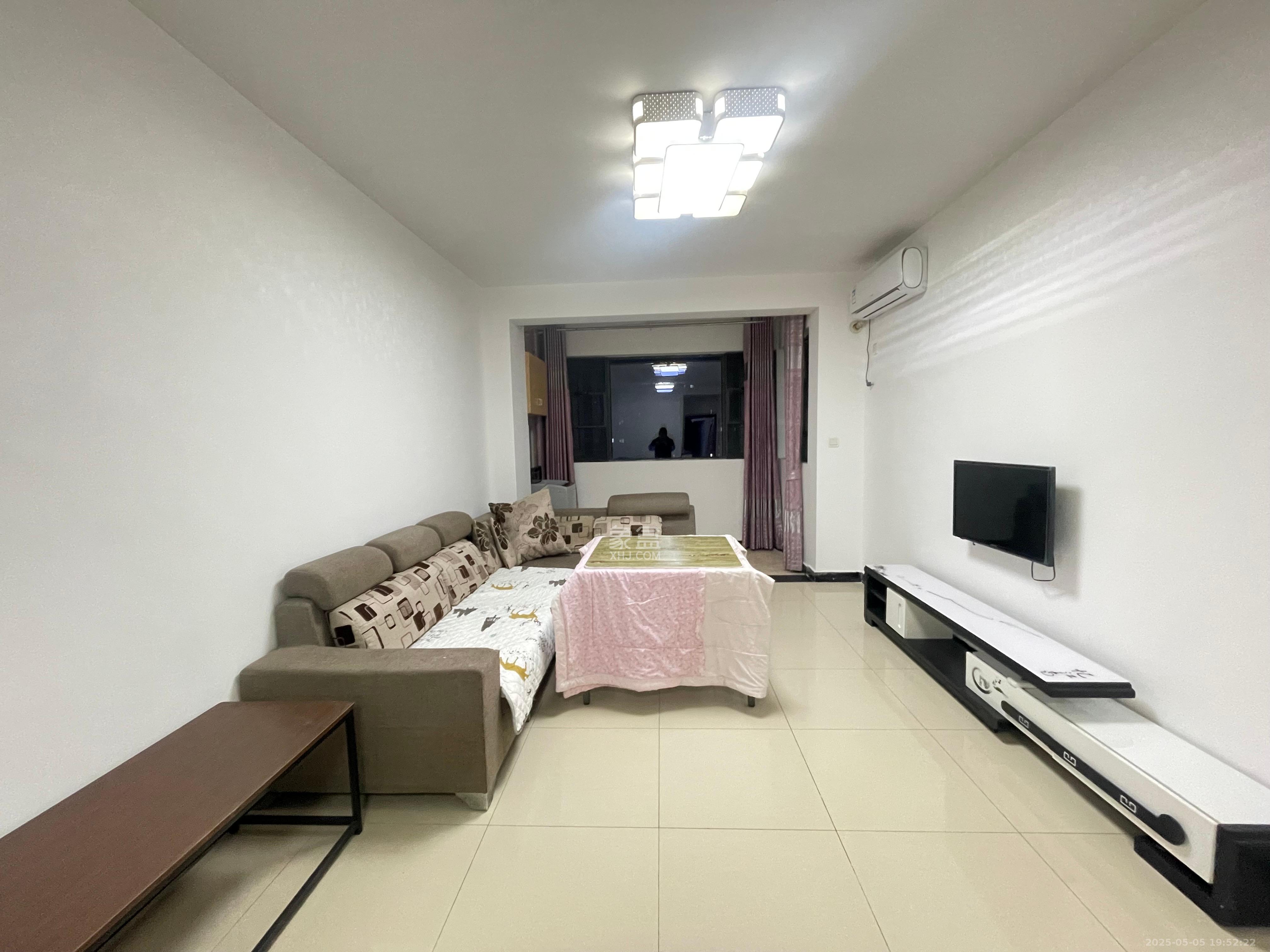东驿竹园  2室1厅1卫    2000.0元/月室内图1