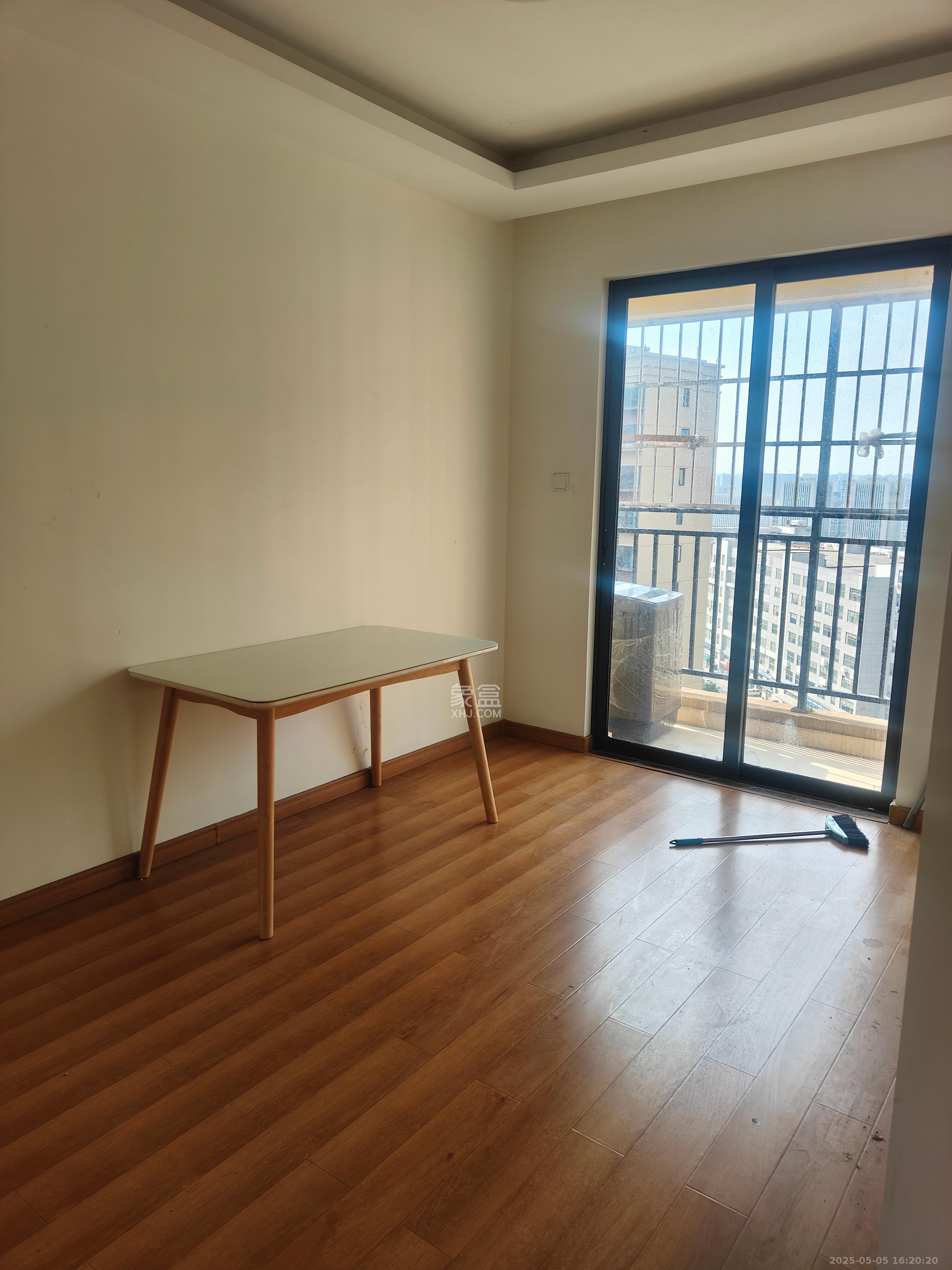 中建璟和城  3室2廳2衛(wèi)    2300.0元/月