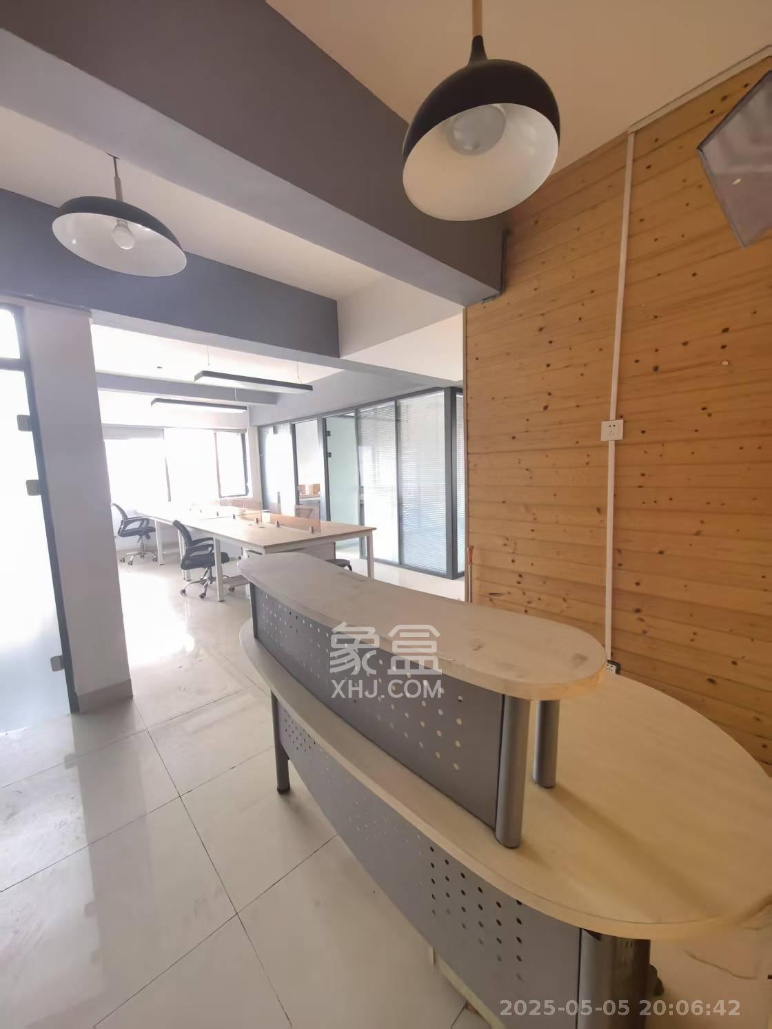 亚商国际 1室1厅1卫 2000.0元/月 亚商国际 1室1厅1卫 2000.0元/月室内图