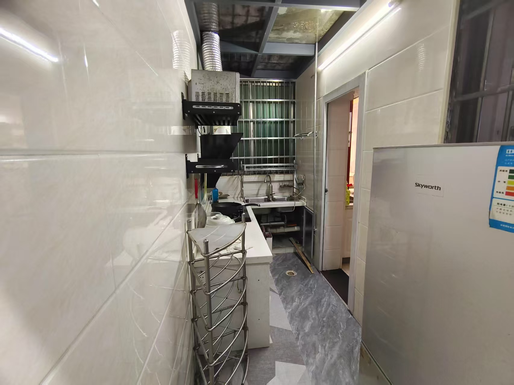 国色天香 3室2厅2卫 1800.0元/月 国色天香 3室2厅2卫 1800.0元/月室内图