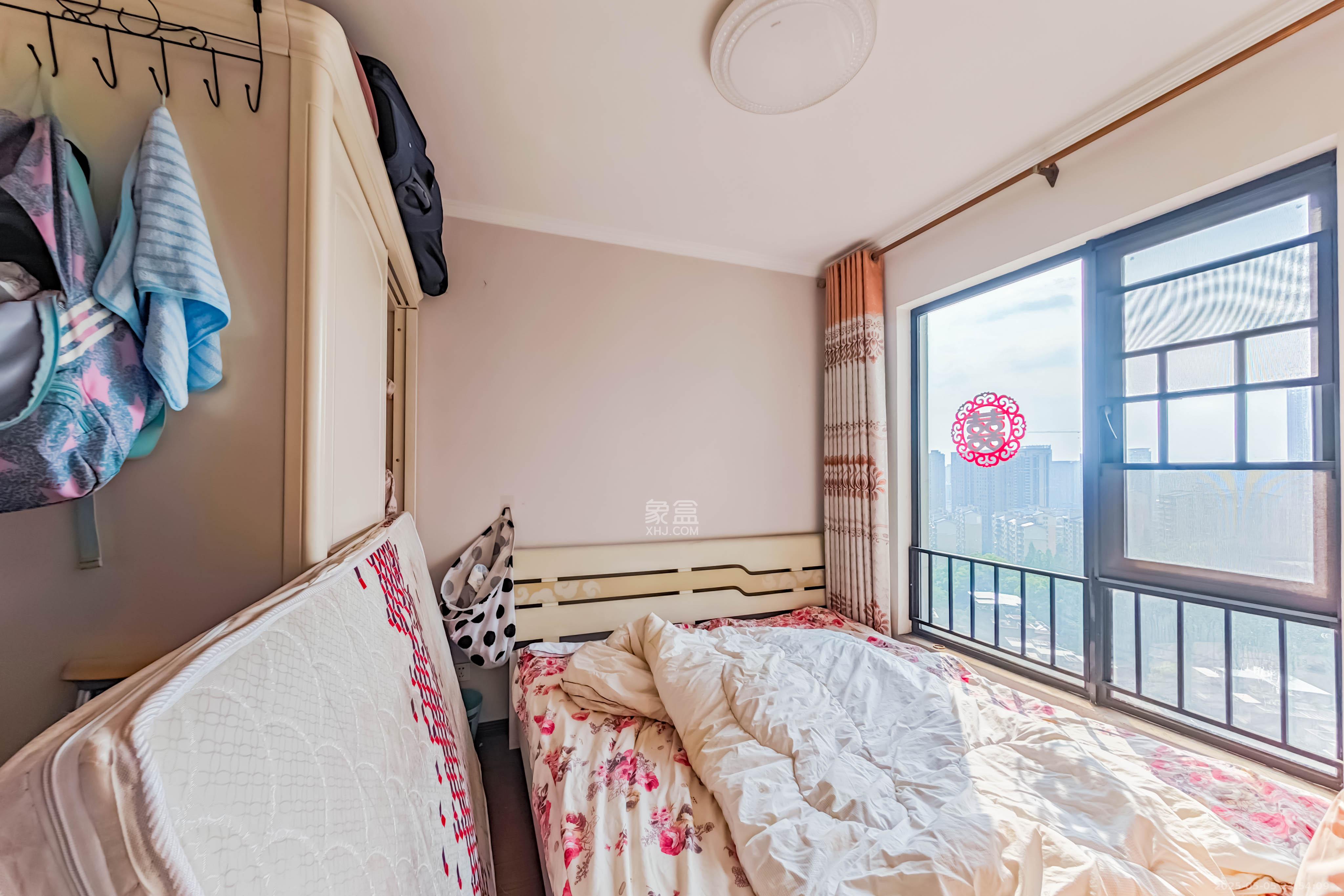 万科金域华府三四期  3室2厅1卫    100.0万 万科金域华府三四期  3室2厅1卫    100.0万卧室