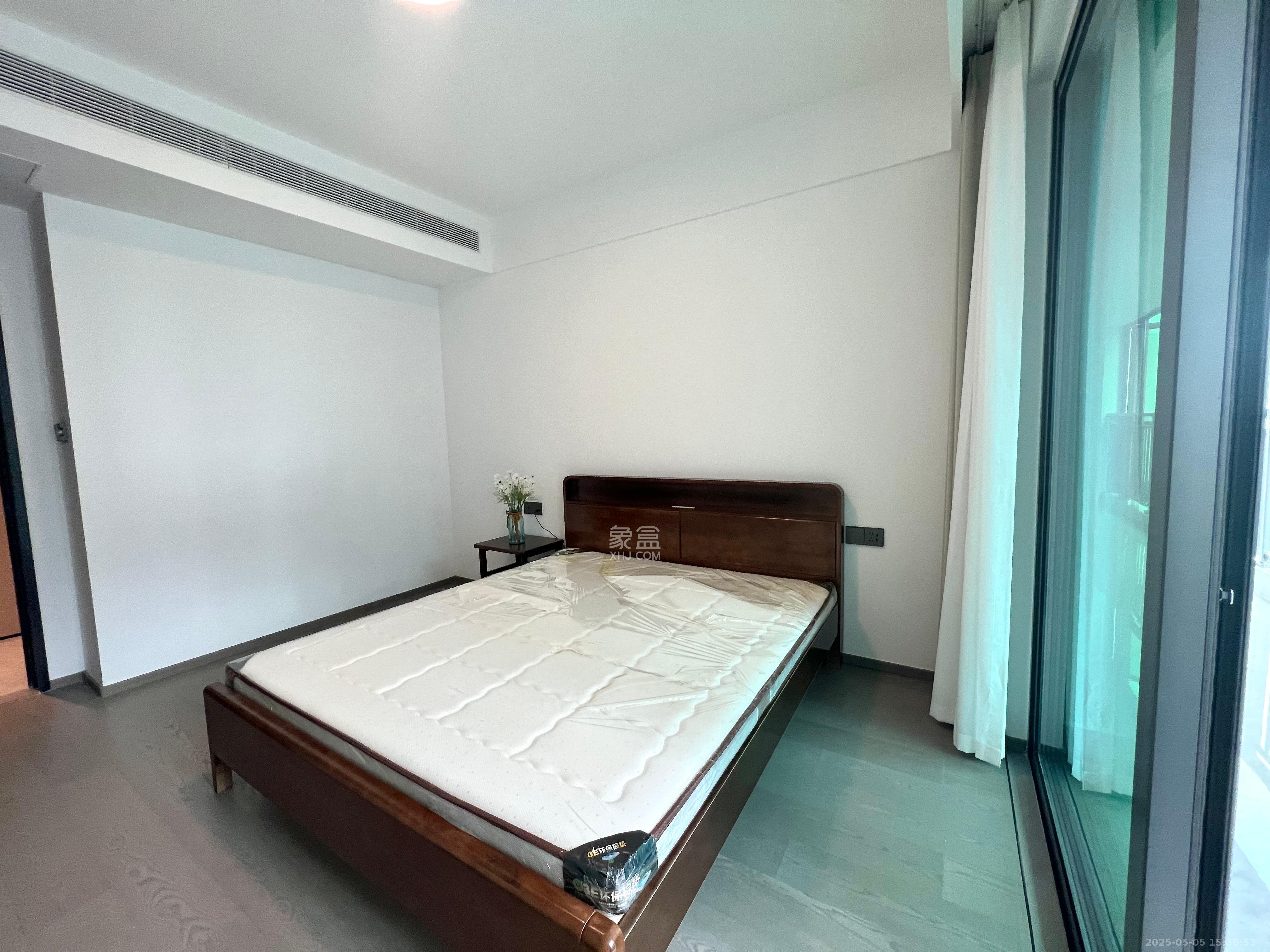 招商蛇口滨江境  4室2厅2卫   11000.00元/月室内图