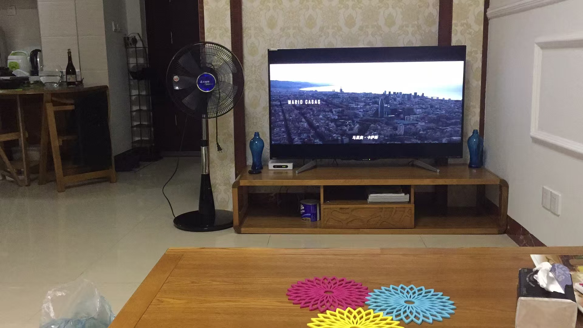 凤翔花园(B区) 2室2厅1卫 80.0万 凤翔花园(B区) 2室2厅1卫 80.0万客厅