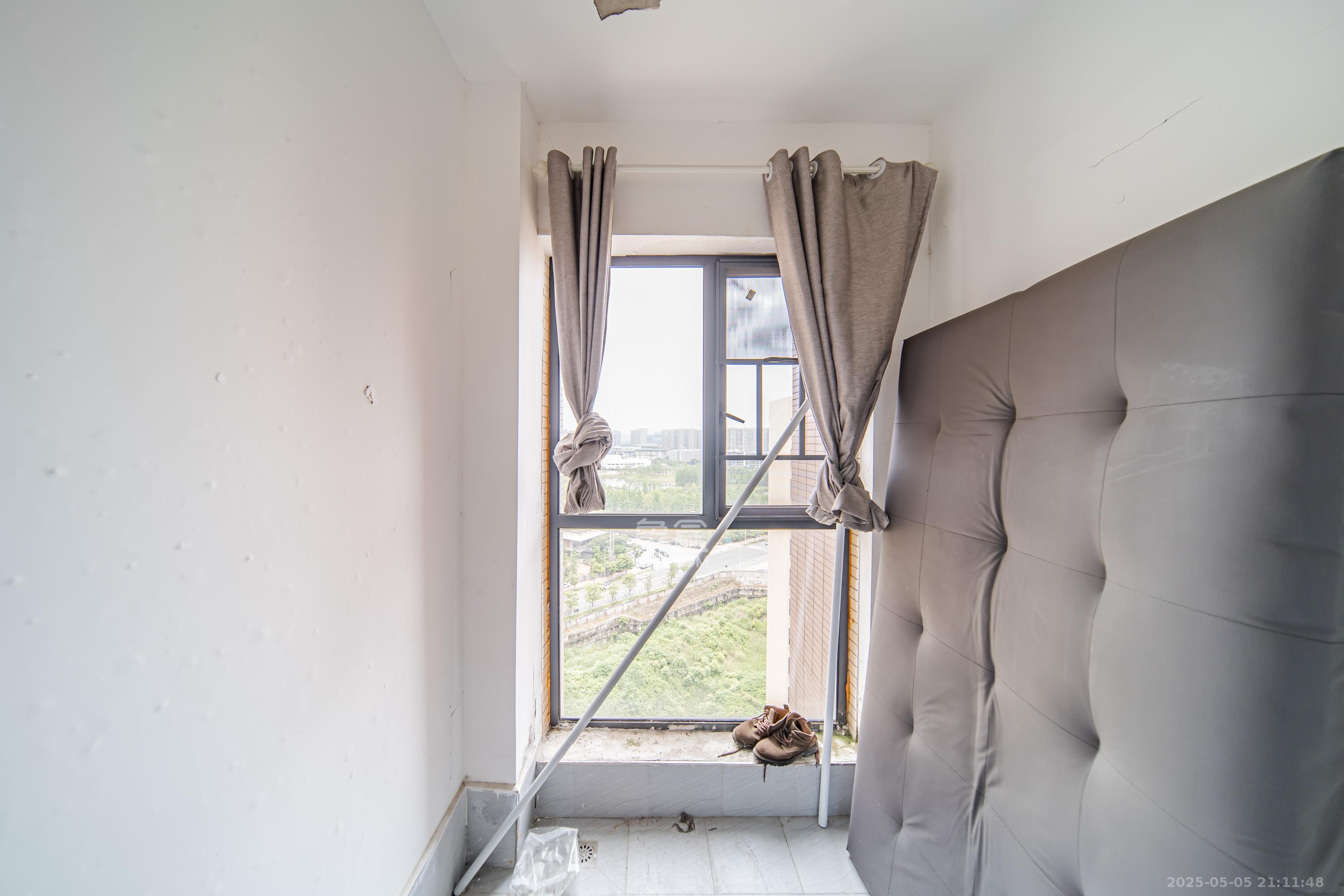 牛力家园 2室1厅1卫 65.0万 牛力家园 2室1厅1卫 65.0万阳台