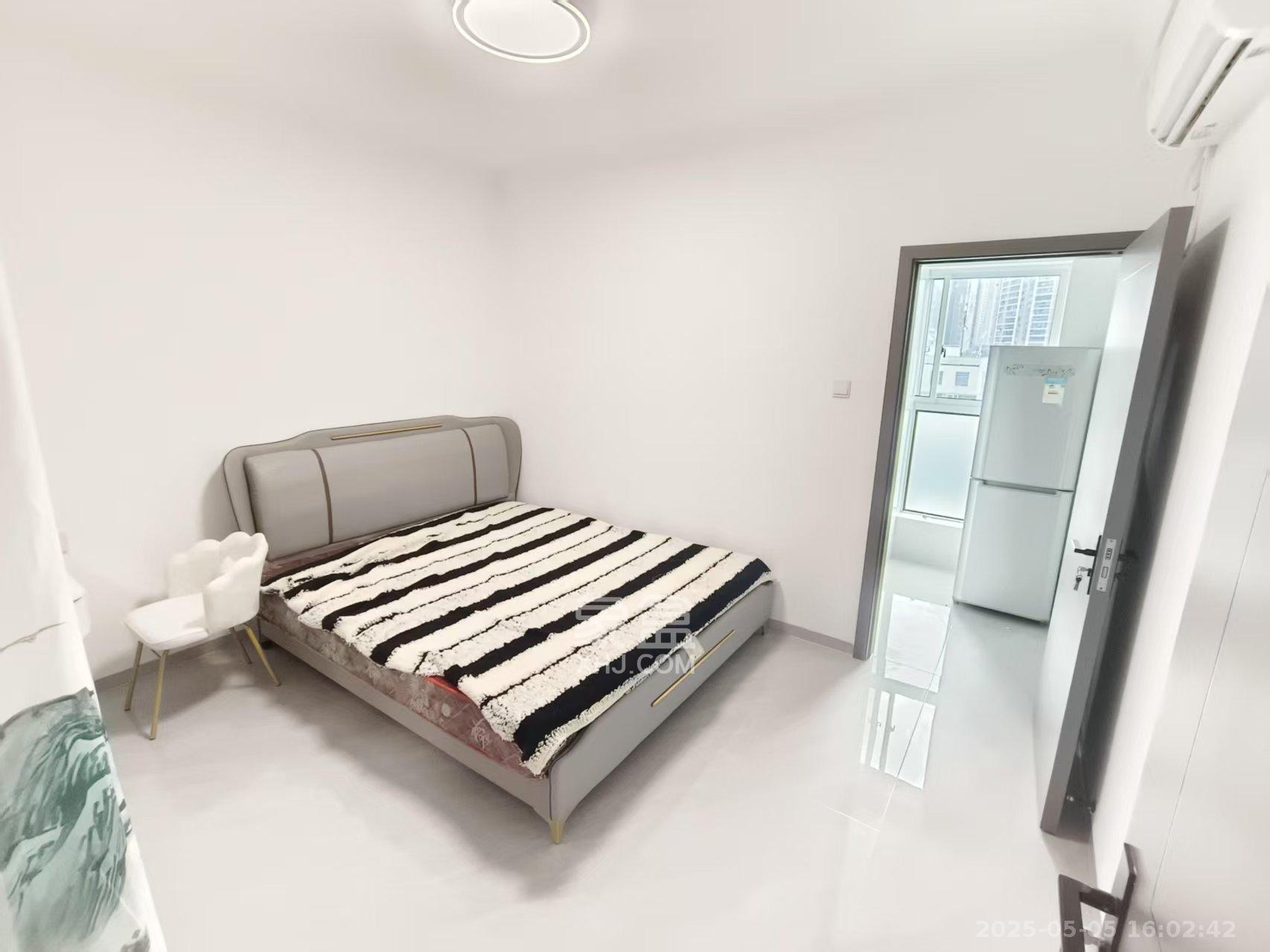 伍家岭生活广场 1室1厅1卫 1500.0元/月 伍家岭生活广场 1室1厅1卫 1500.0元/月室内图