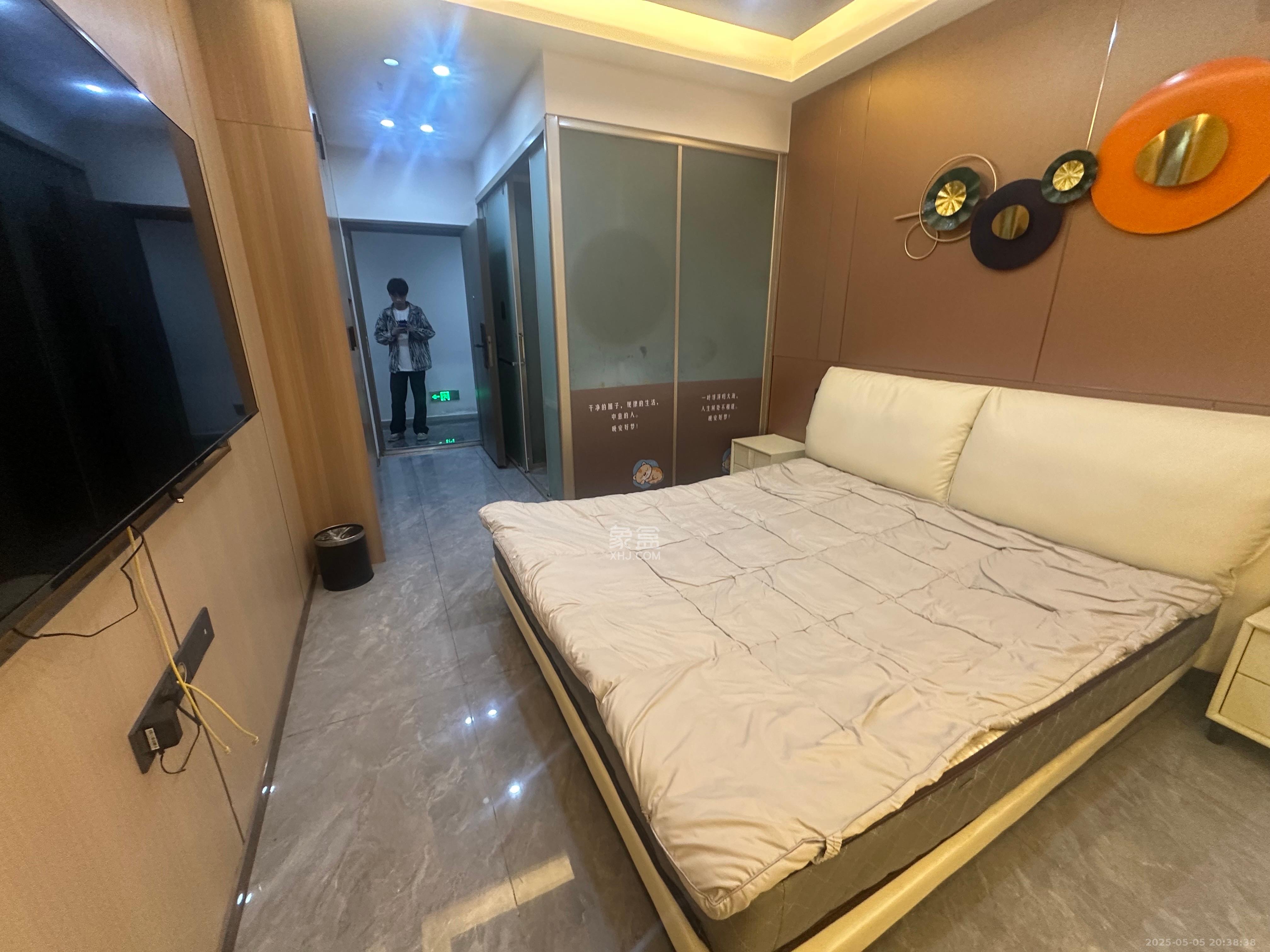 卓越伊景寓  1室0厅0卫   1600.00元/月室内图
