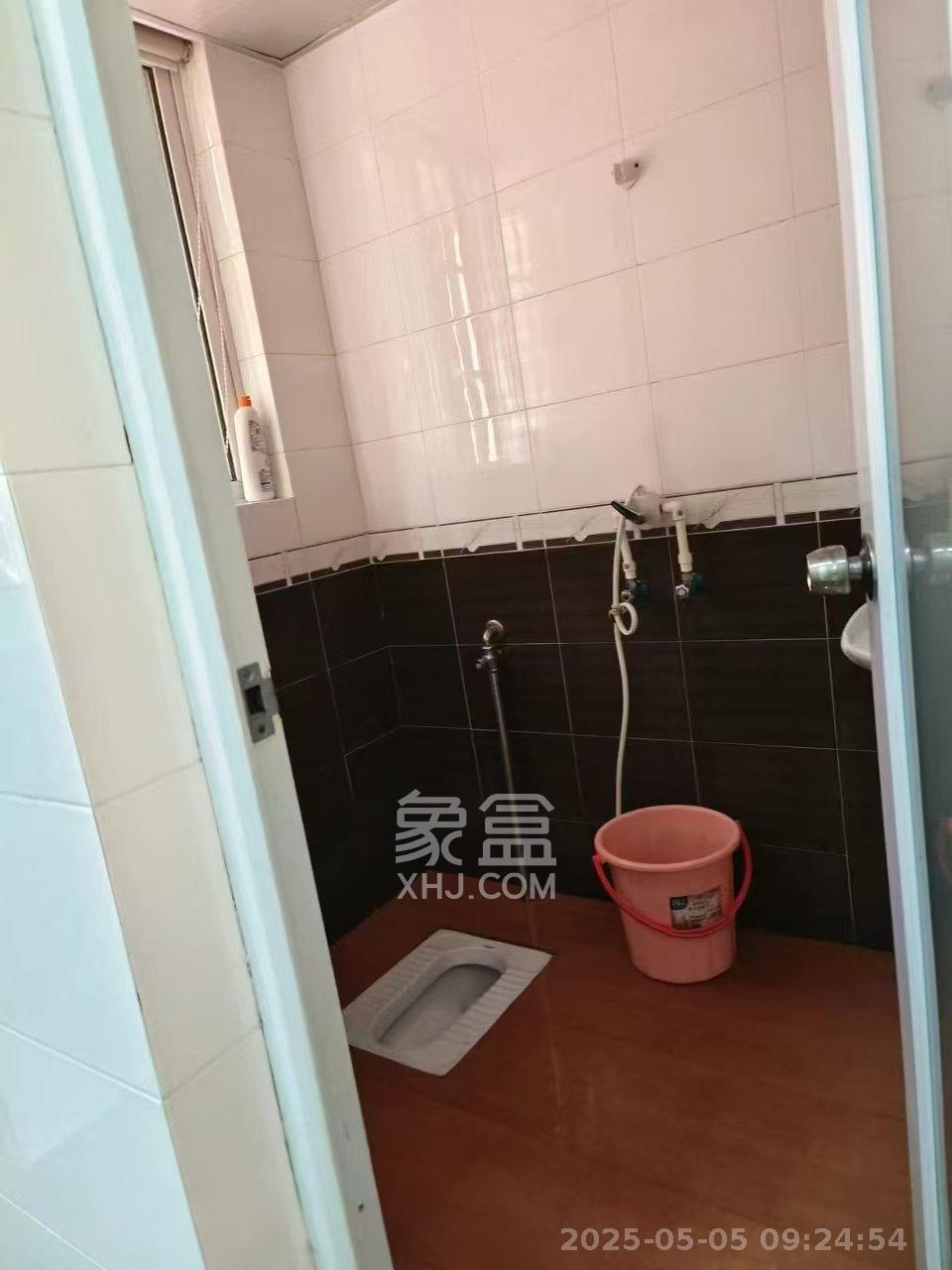 建鸿达现代城 2室1厅1卫 2500.0元/月 建鸿达现代城 2室1厅1卫 2500.0元/月室内图