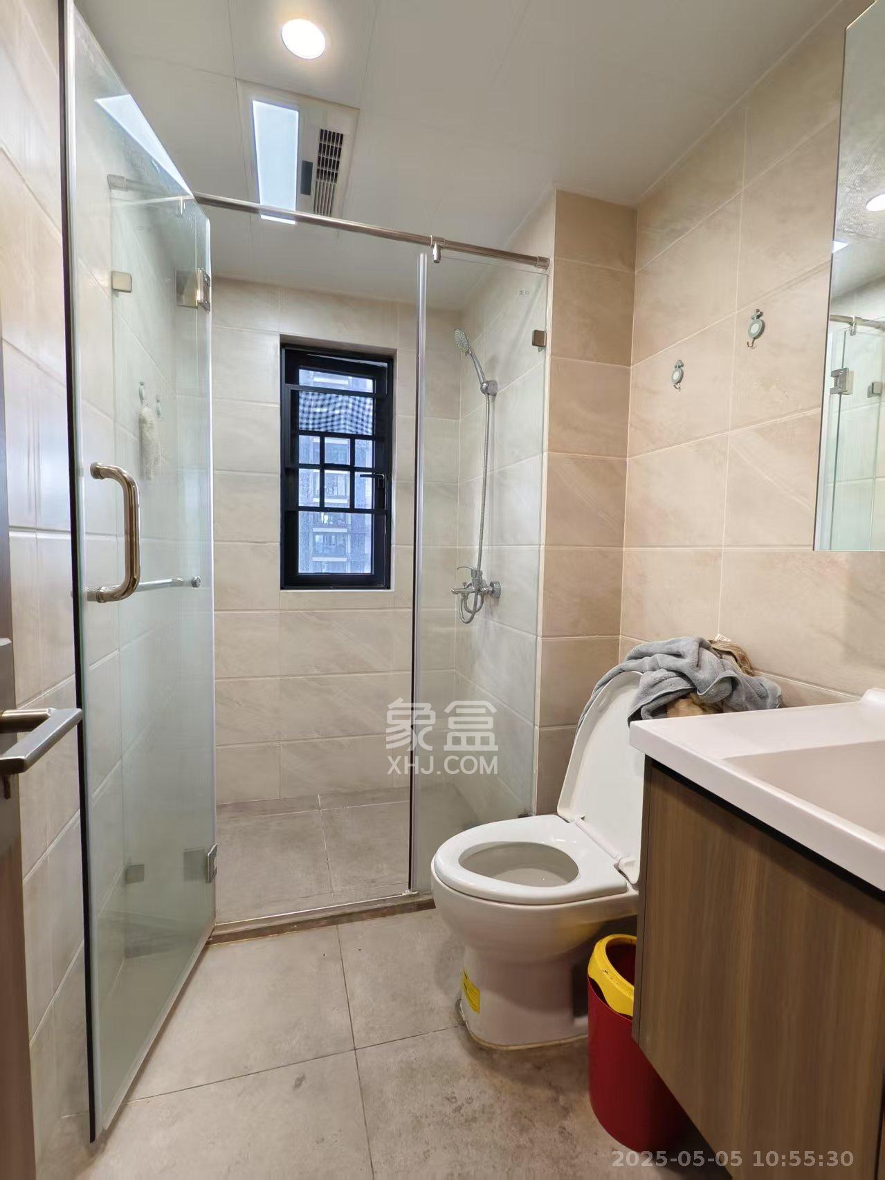 保利恒伟时光印象  4室2厅2卫   2800.00元/月室内图