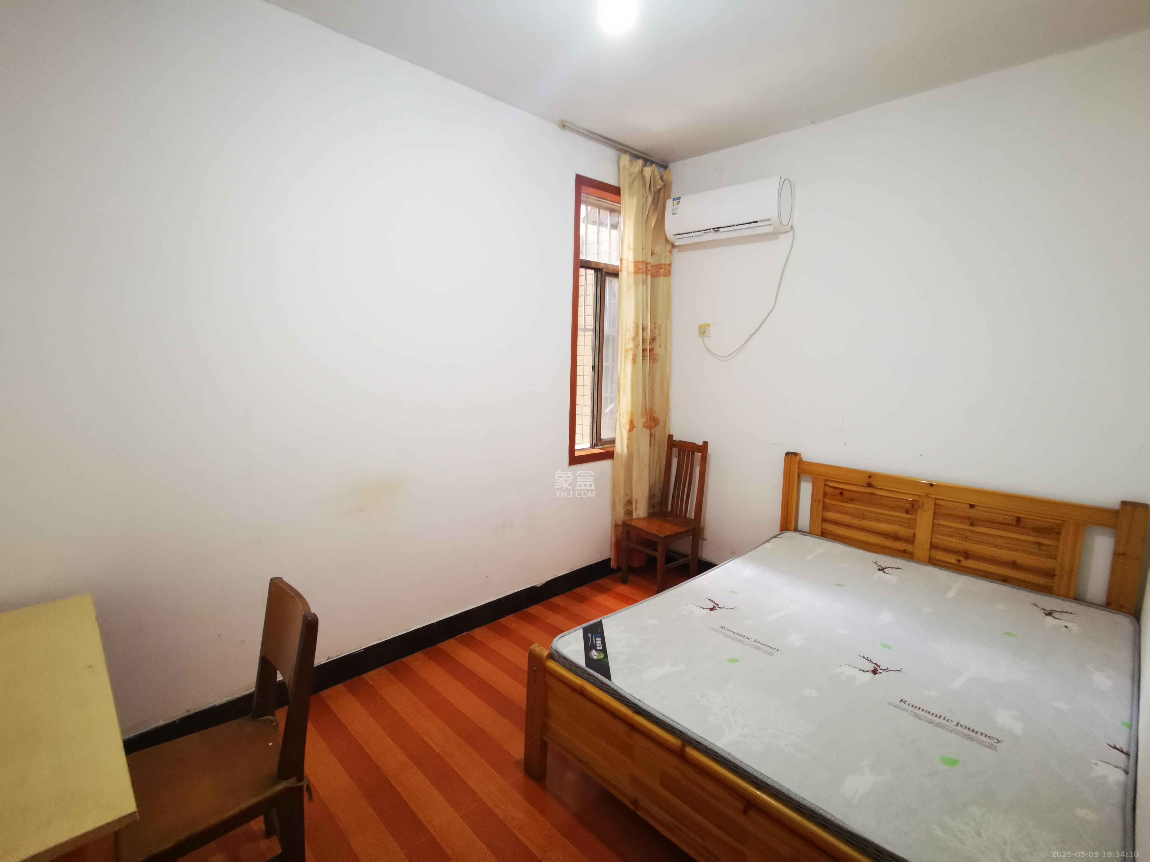 洞井生产安置小区(洞井新兴安置小区) 1室1厅1卫 1100.0元/月 洞井生产安置小区(洞井新兴安置小区) 1室1厅1卫 1100.0元/月室内图