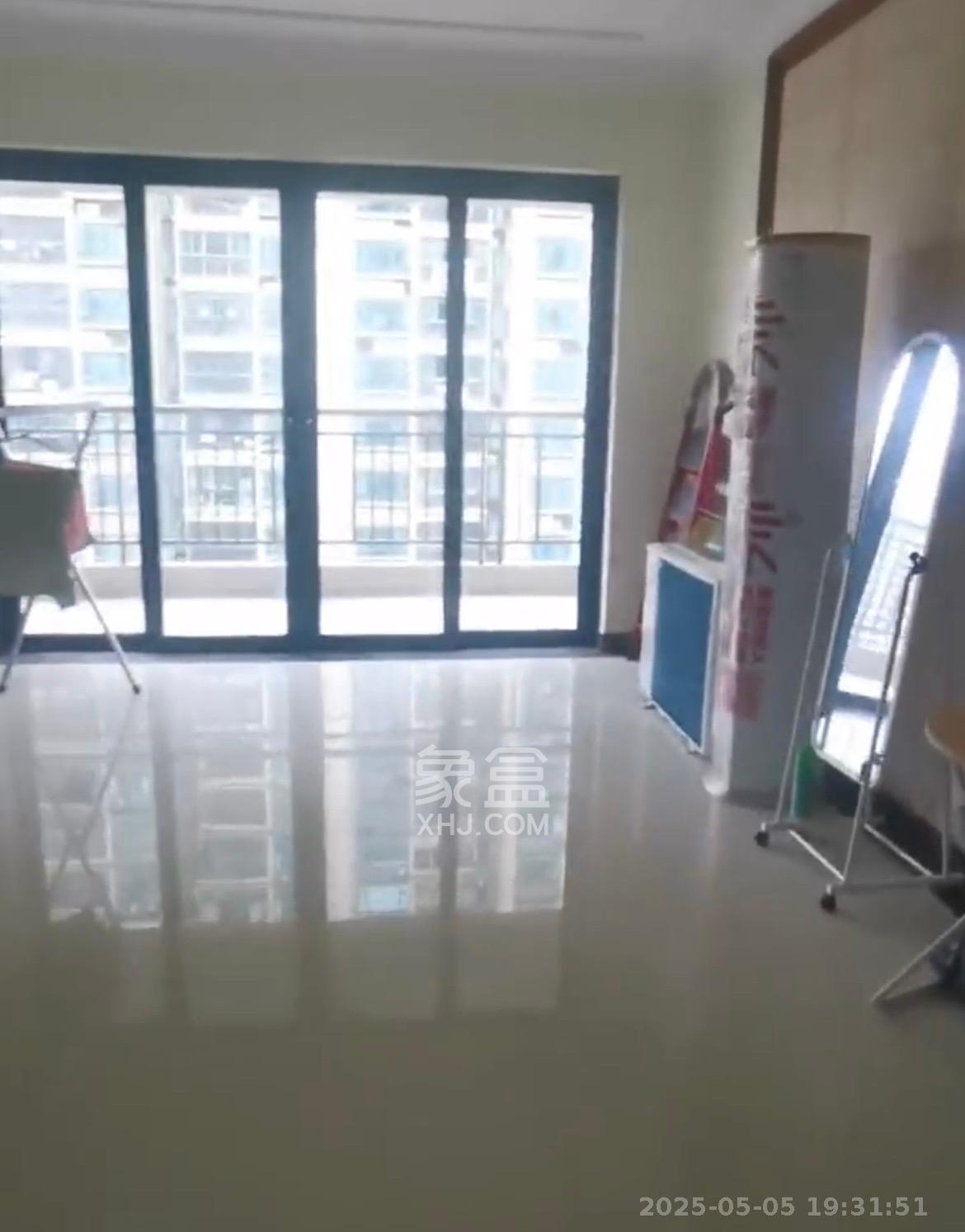 恒大绿洲 1室2厅1卫 3200.0元/月 恒大绿洲 1室2厅1卫 3200.0元/月室内图