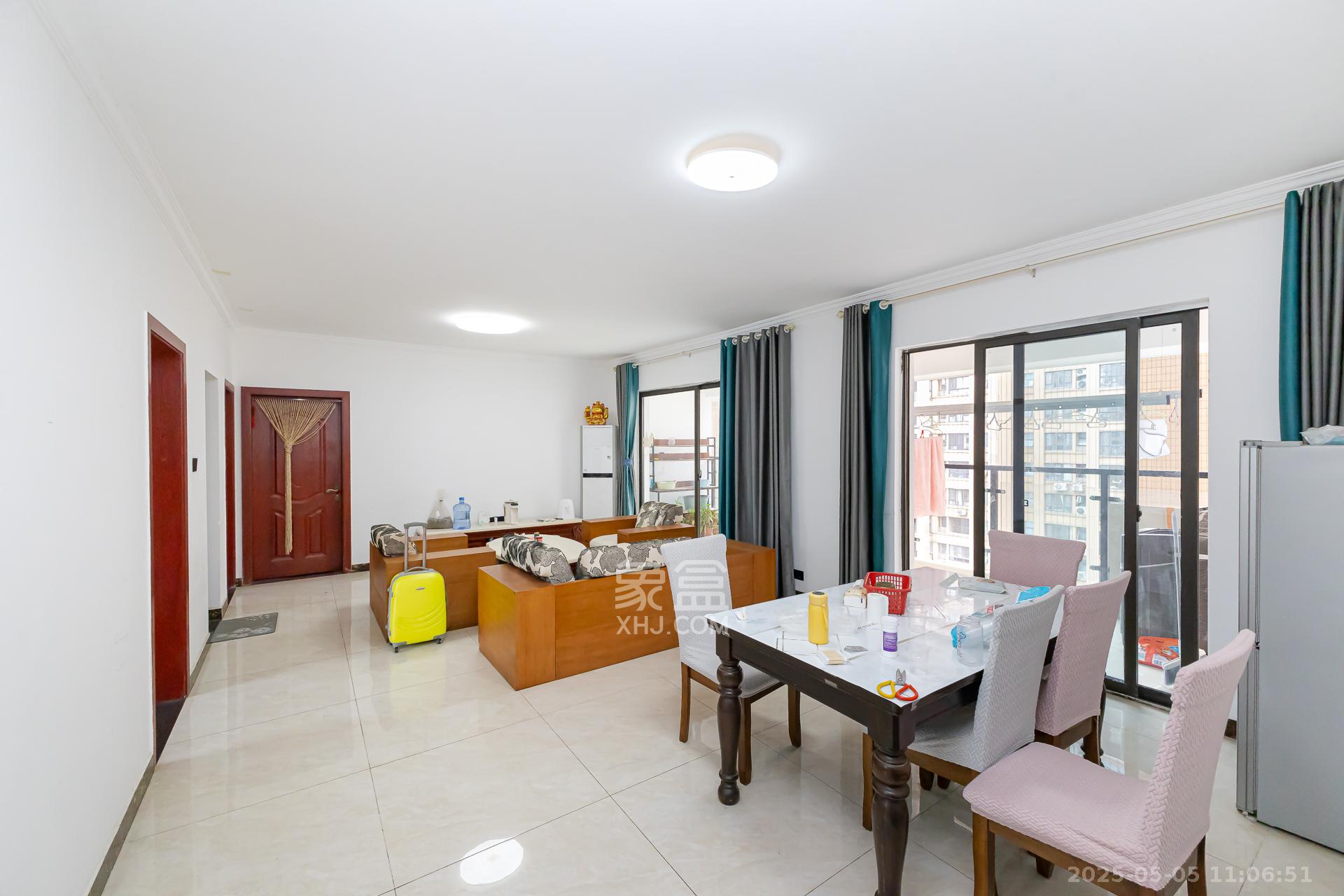 润和又一城 4室2厅2卫 97.0万 润和又一城 4室2厅2卫 97.0万客厅