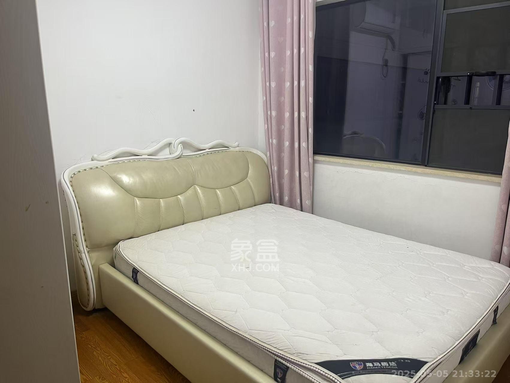 勤诚达新界  3室2厅1卫   2200.00元/月室内图