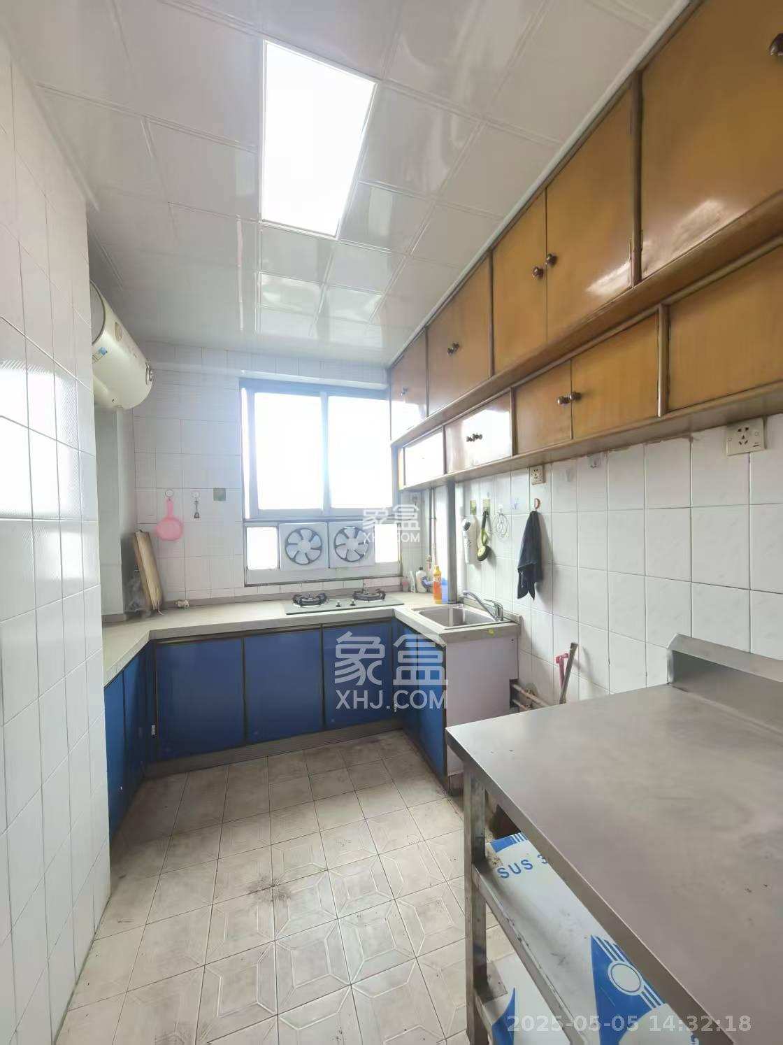 建工集团单位房 4室2厅1卫 2700.0元/月 建工集团单位房 4室2厅1卫 2700.0元/月室内图