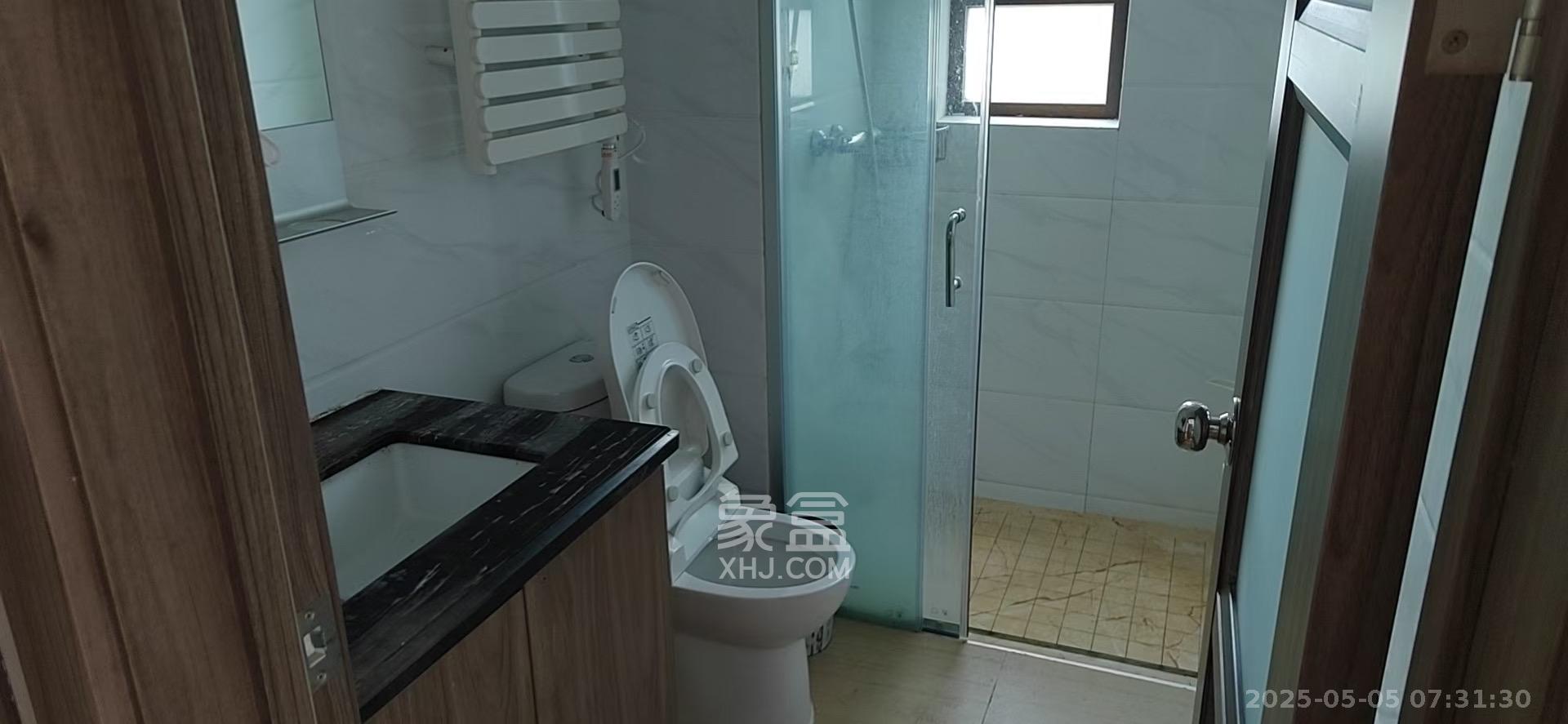 碧桂园星城首府 3室2厅2卫 3900.0元/月 碧桂园星城首府 3室2厅2卫 3900.0元/月室内图