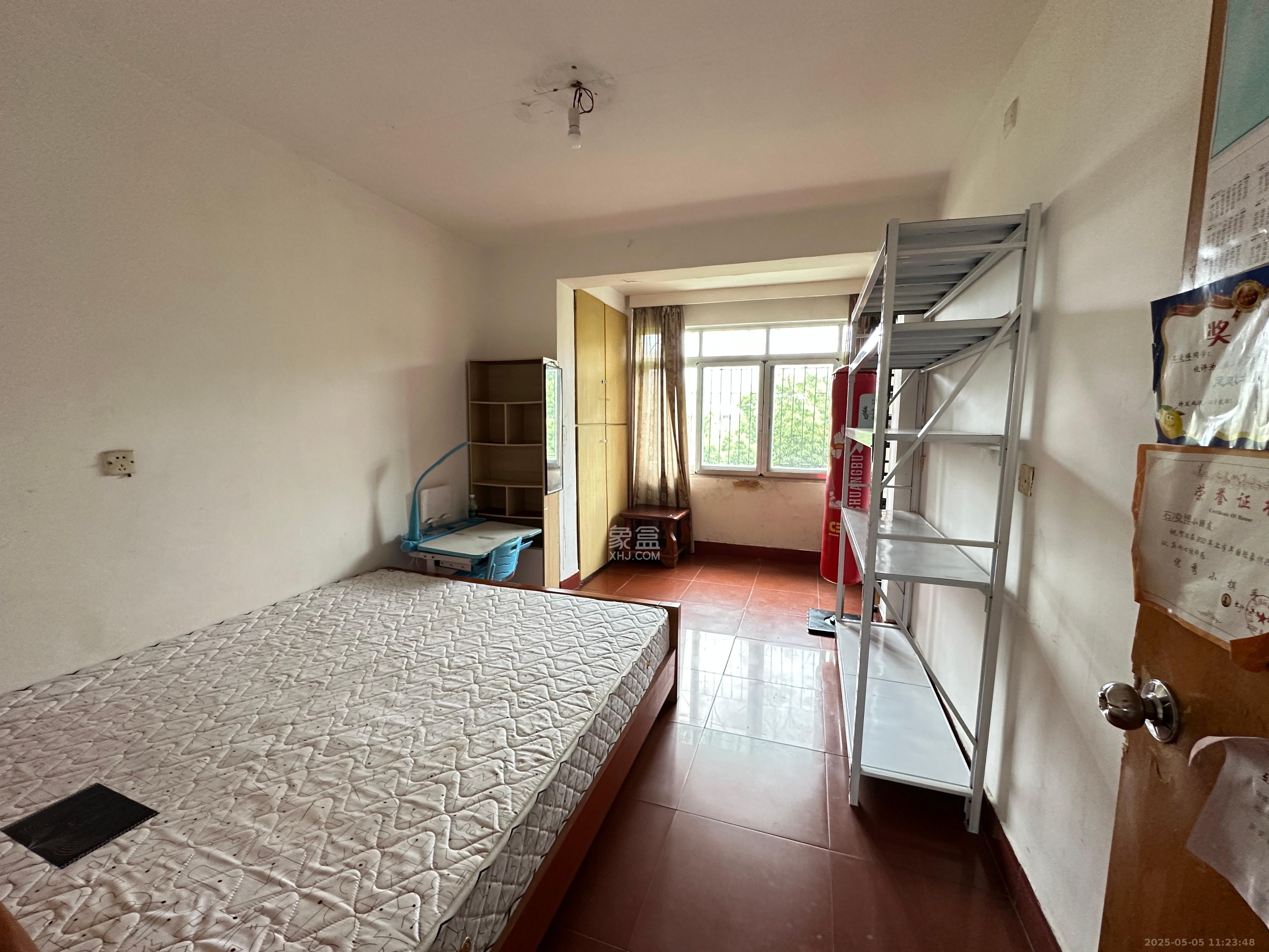 桔园小区1-8片 2室1厅1卫 1100.0元/月 桔园小区1-8片 2室1厅1卫 1100.0元/月室内图