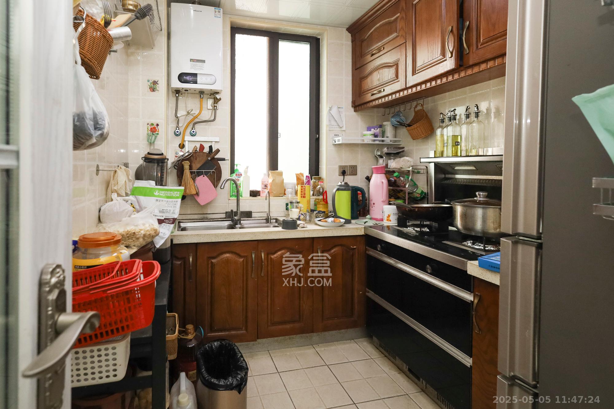 绿地海外滩一期 3室2厅1卫 2000.0元/月 绿地海外滩一期 3室2厅1卫 2000.0元/月室内图