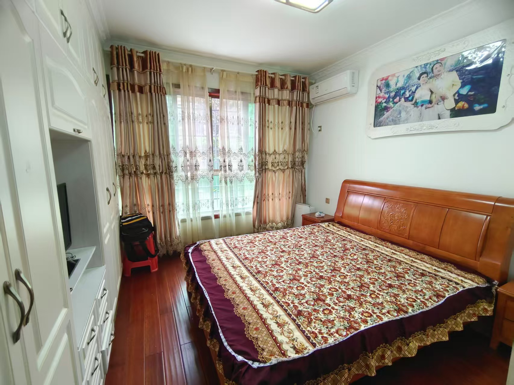 国色天香 3室2厅2卫 1800.0元/月 国色天香 3室2厅2卫 1800.0元/月室内图