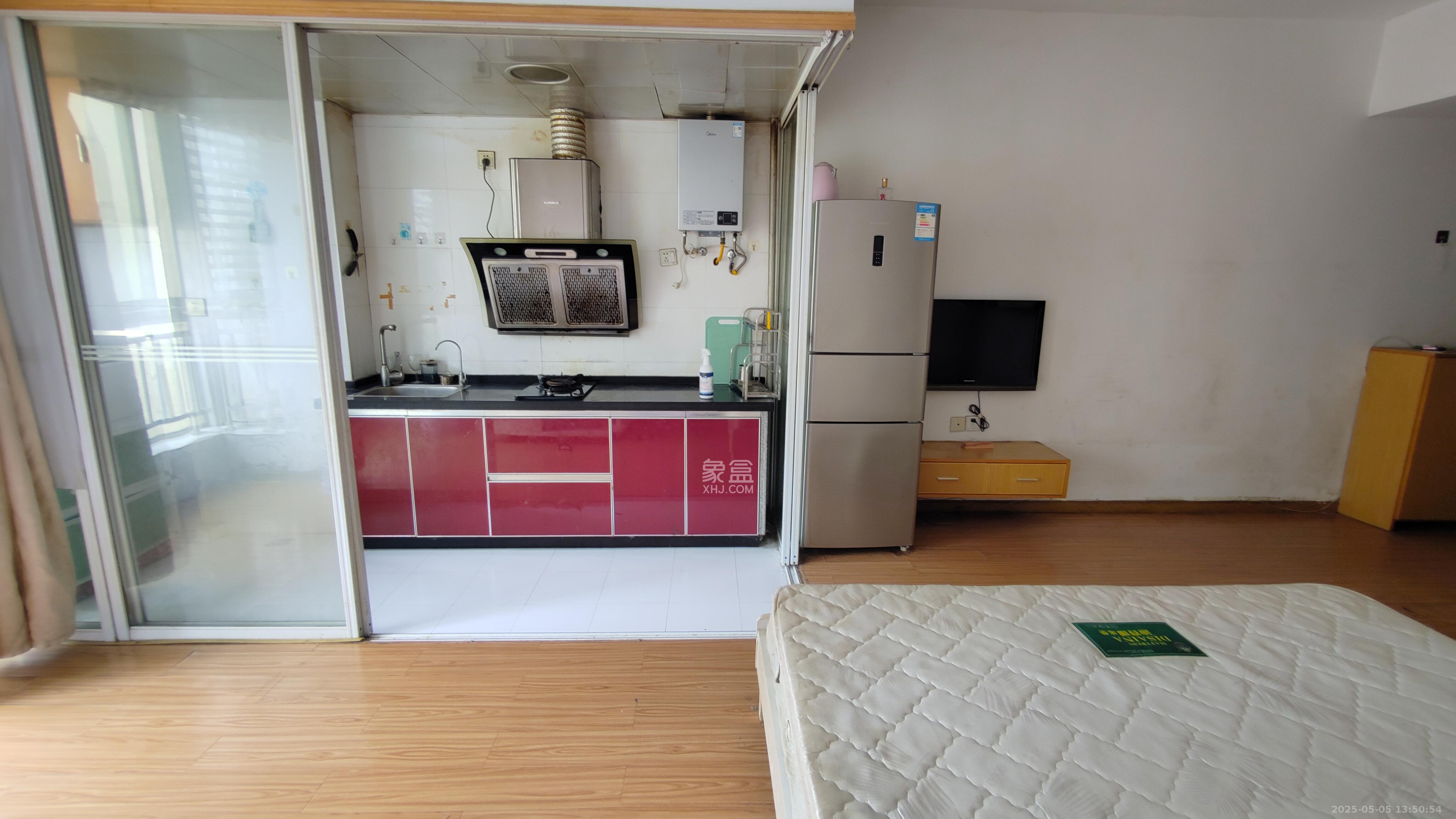 时代星城  1室1厅1卫   1000.00元/月室内图