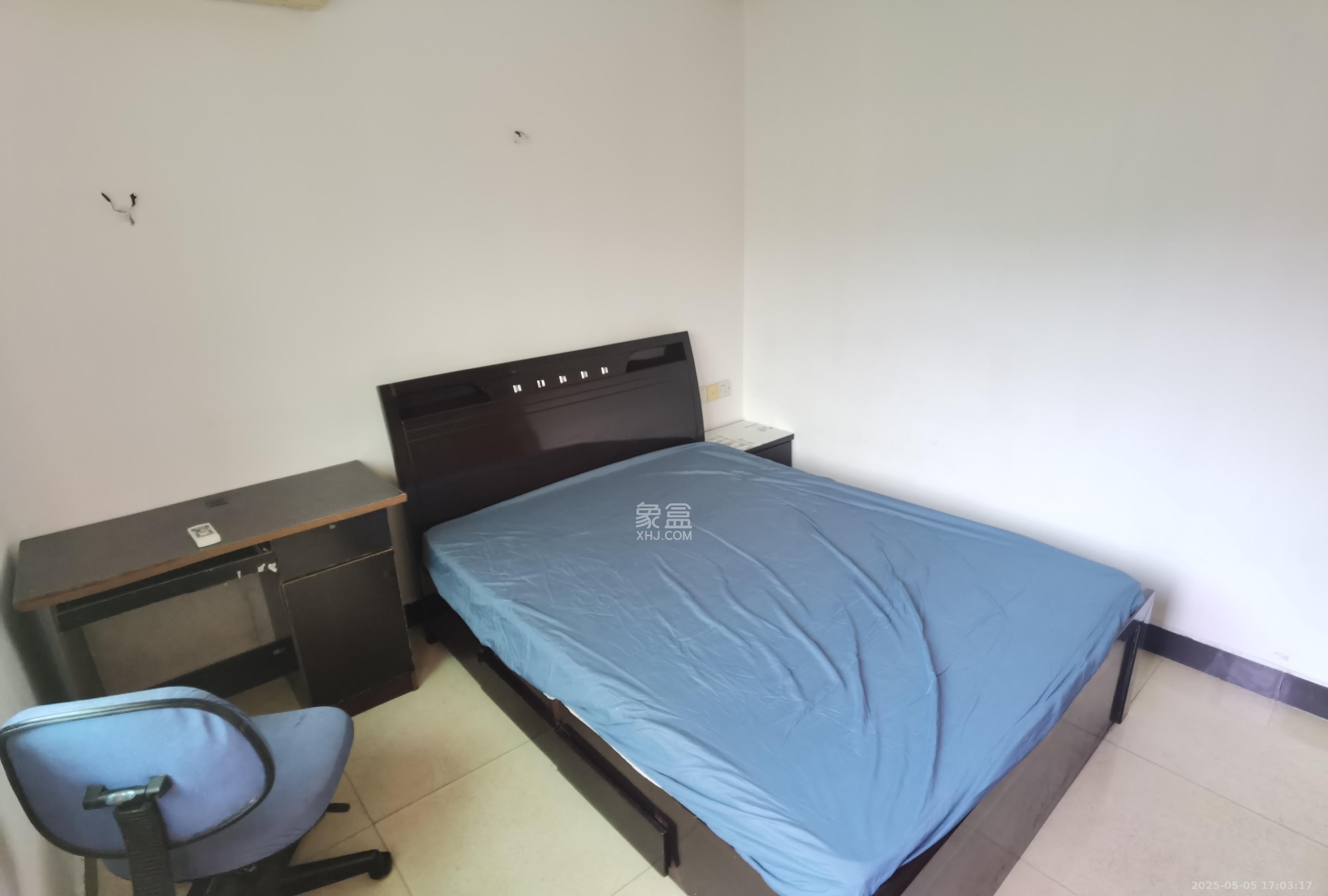桔园小区1-8片  3室1厅1卫   1300.00元/月室内图