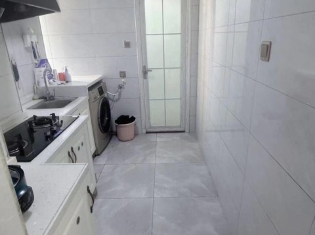 华发大厦 1室1厅1卫 49.0万 华发大厦 1室1厅1卫 49.0万室内图