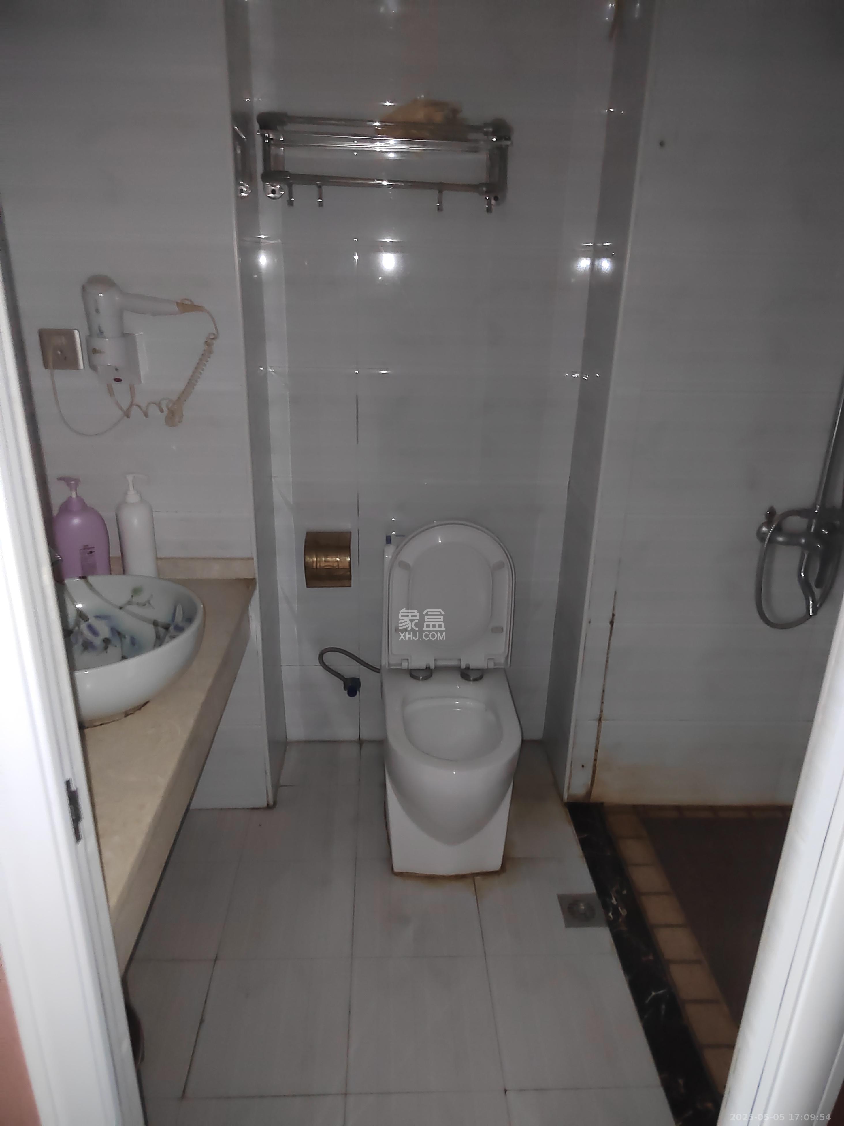 喜盈门范城 1室0厅0卫 17500.0元/月 喜盈门范城 1室0厅0卫 17500.0元/月室内图