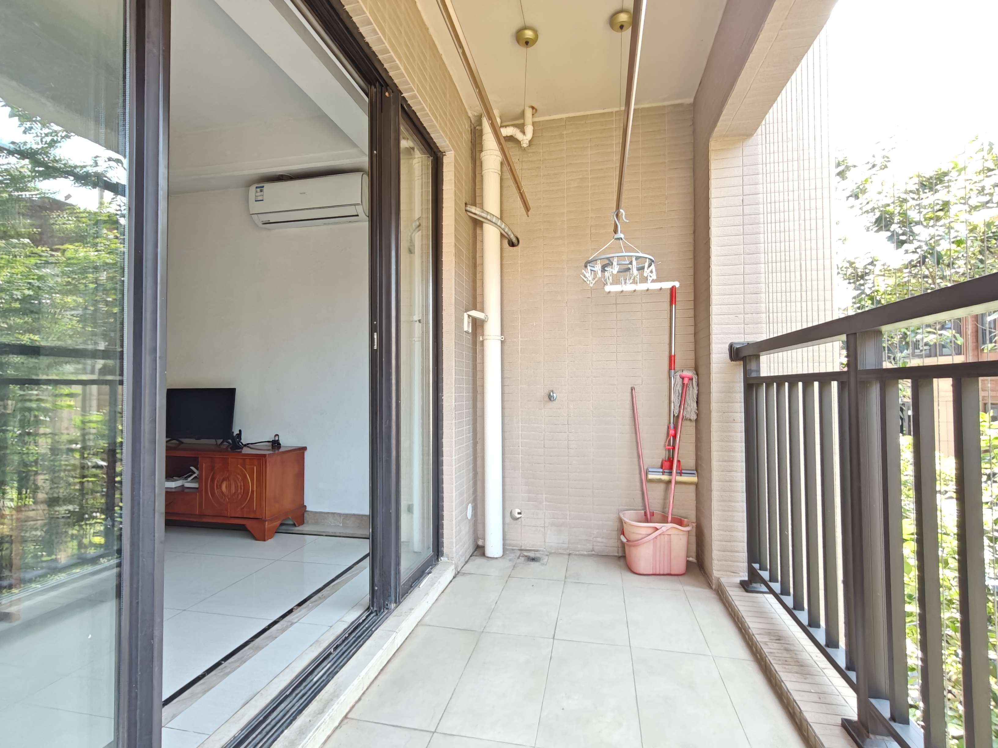 中海锦城  3室2厅2卫   2800.00元/月室内图